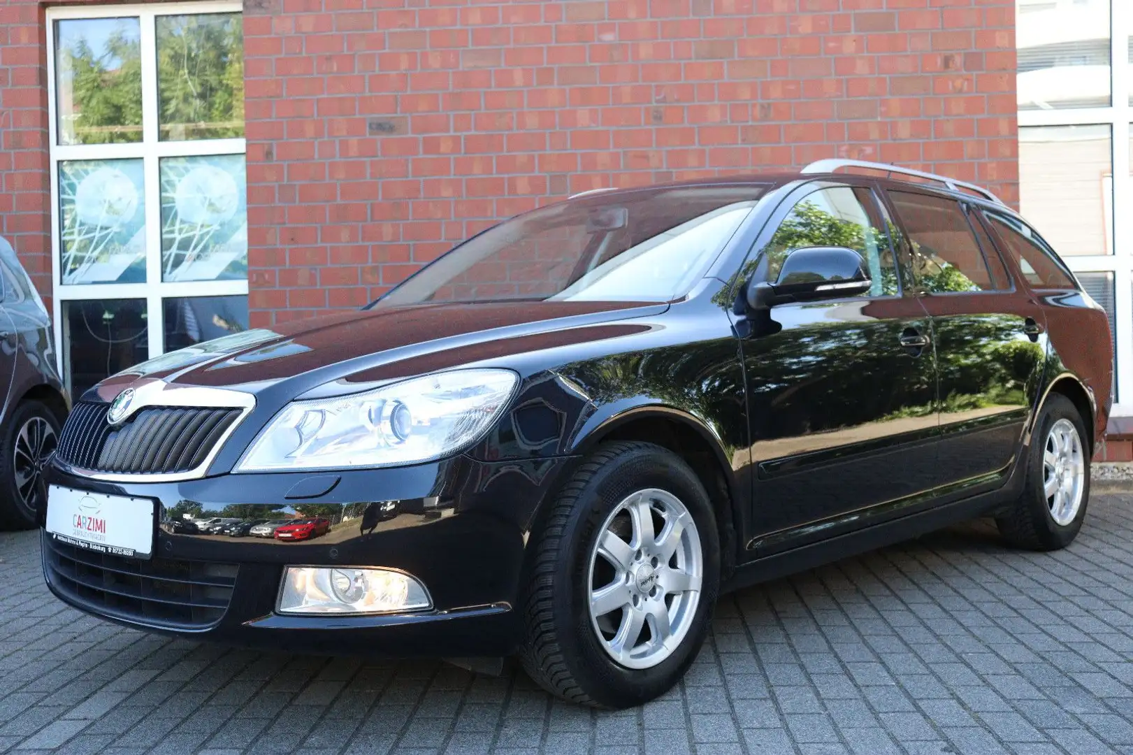 Skoda Octavia 1.4 TSI Combi Elegance Klimaauto. PDC Schwarz - 2
