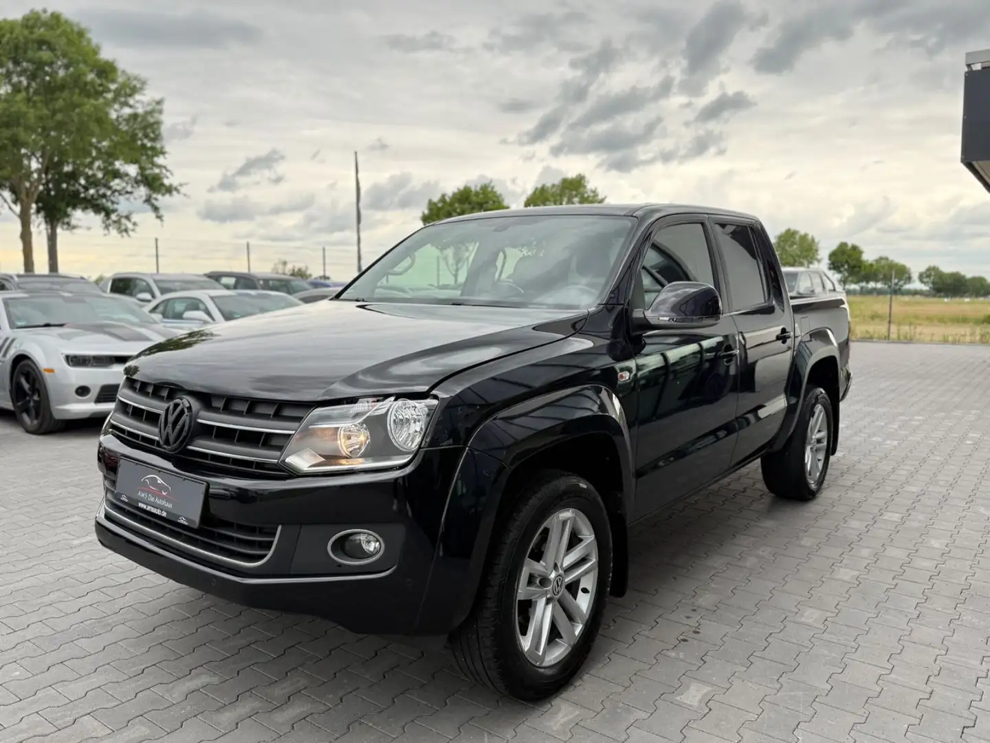 Volkswagen Amarok Highline 2.0 TDI Aut DoubleCab 4M Navi Černá - 1