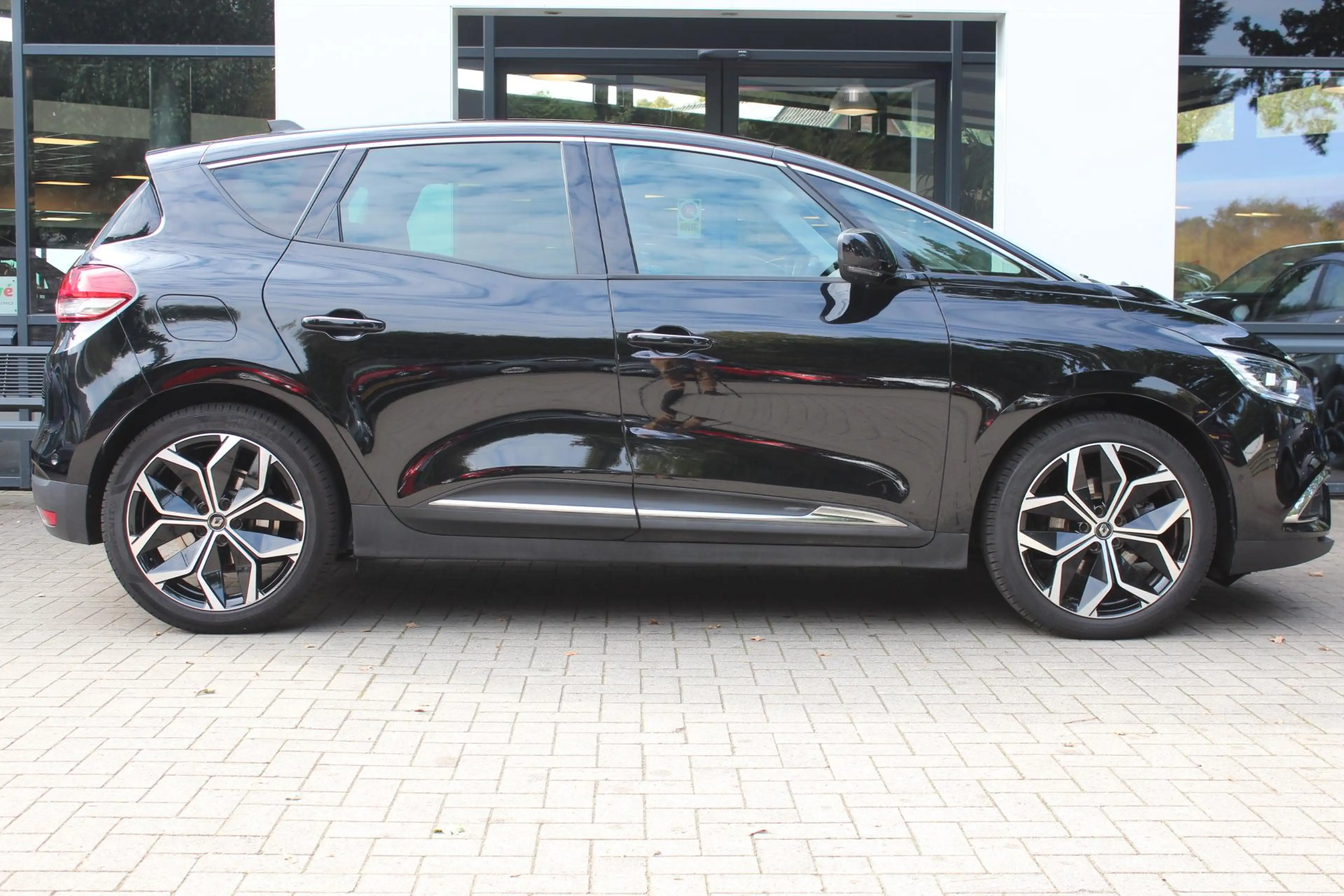 Renault Scenic 1.3 TCe Intens 140 pk, Trekhaak, 1500 kg trekgew. — photo 10