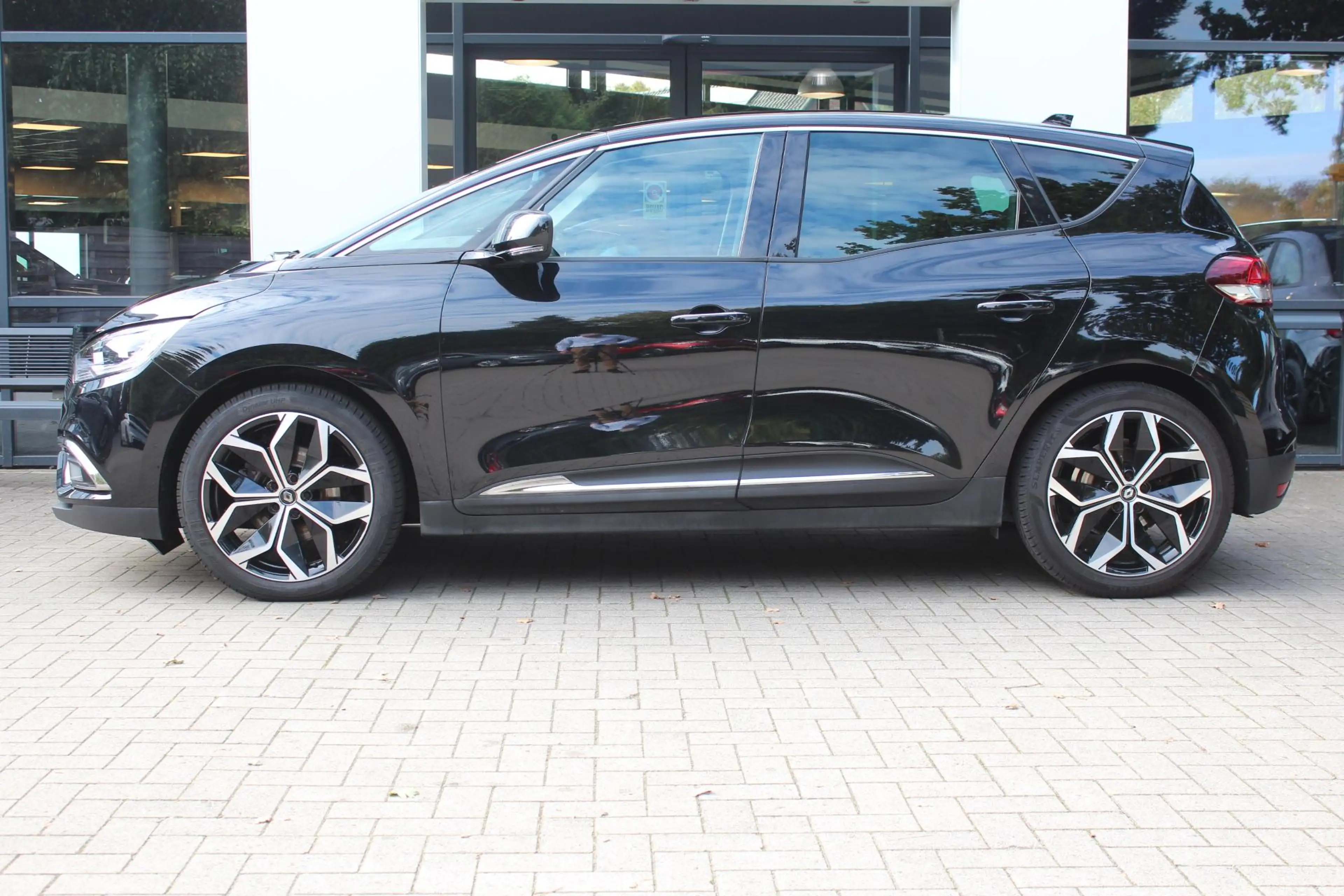 Renault Scenic 1.3 TCe Intens 140 pk, Trekhaak, 1500 kg trekgew. — photo 4