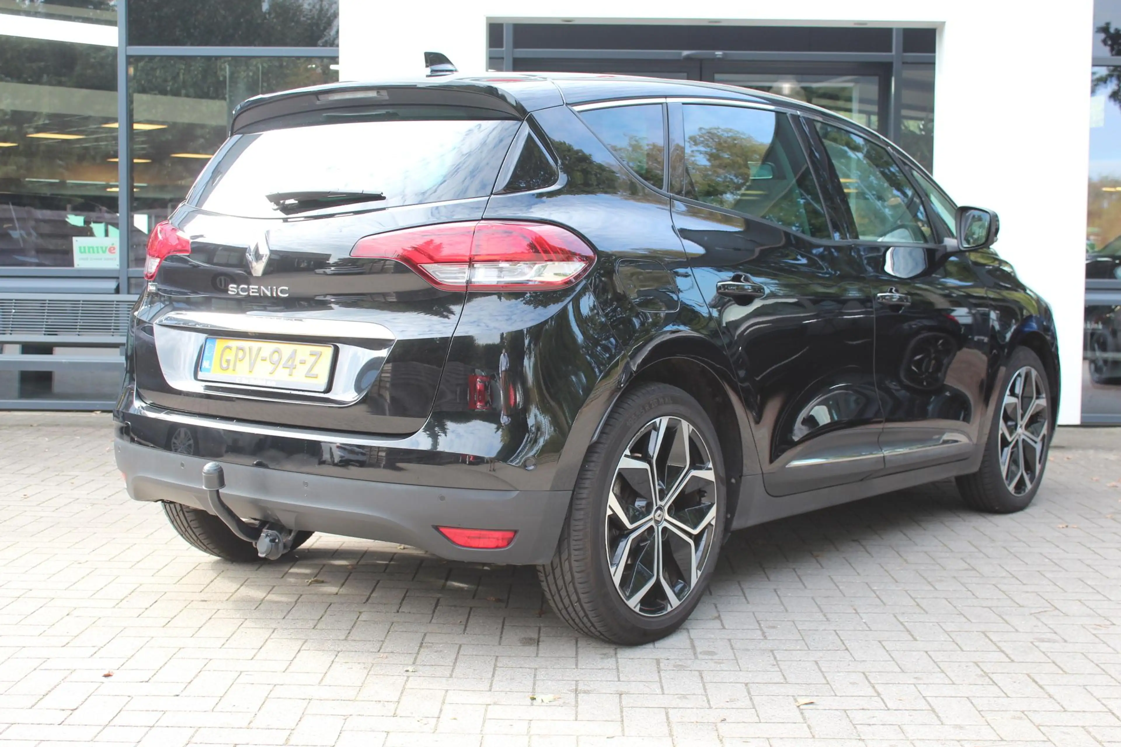 Renault Scenic 1.3 TCe Intens 140 pk, Trekhaak, 1500 kg trekgew. — photo 12