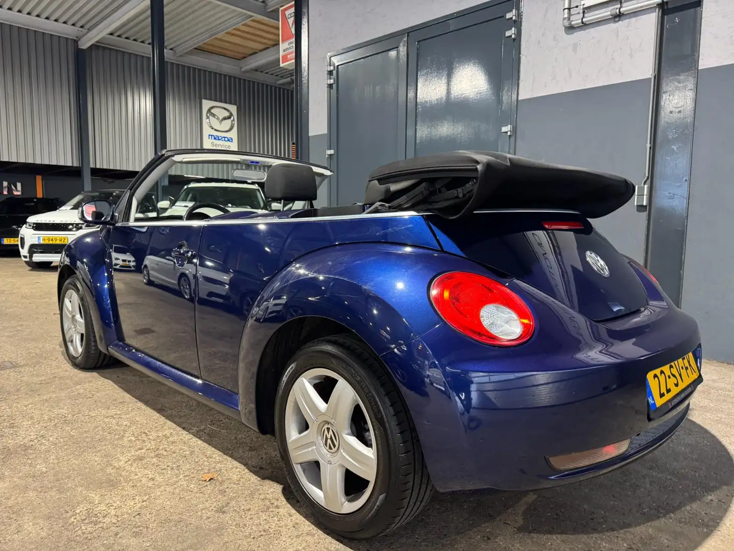 Volkswagen New Beetle Cabriolet 1.6 Highline Lees Tekst Blauw - 2
