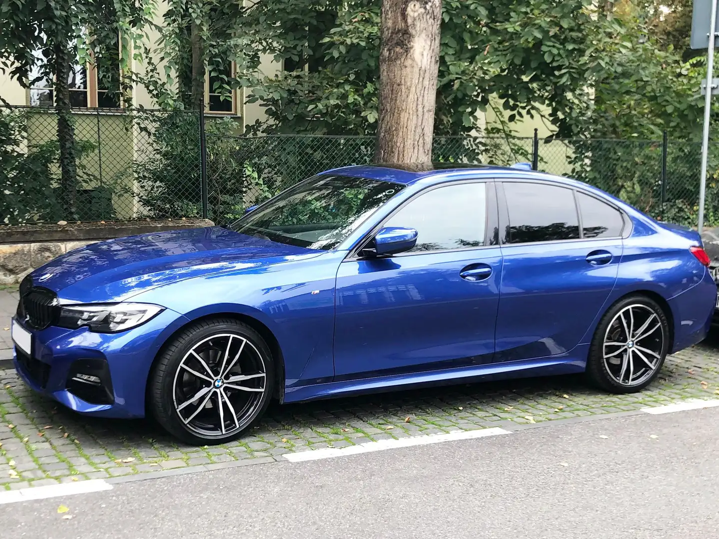 BMW 320 xDrive | M Sport | Mild Hybrid | 2021 Blu/Azzurro - 2