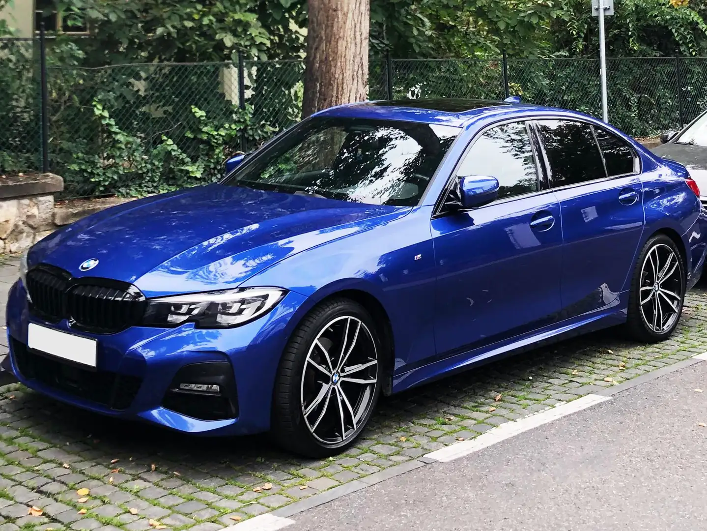 BMW 320 xDrive | M Sport | Mild Hybrid | 2021 Blu/Azzurro - 1