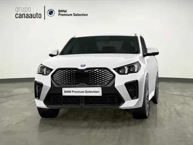 BMW iX2 eDrive20A