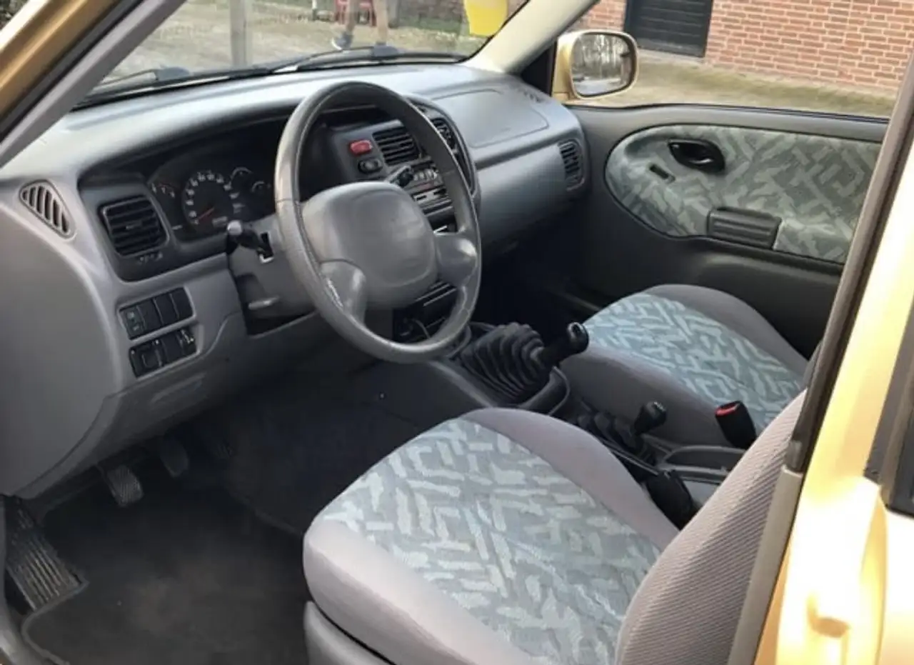 Suzuki Grand Vitara 2.0 Metal Top, foto 7