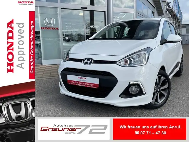 Hyundai i10 i10 1.2 Automatik Passion Plus * 8-fach bereift *