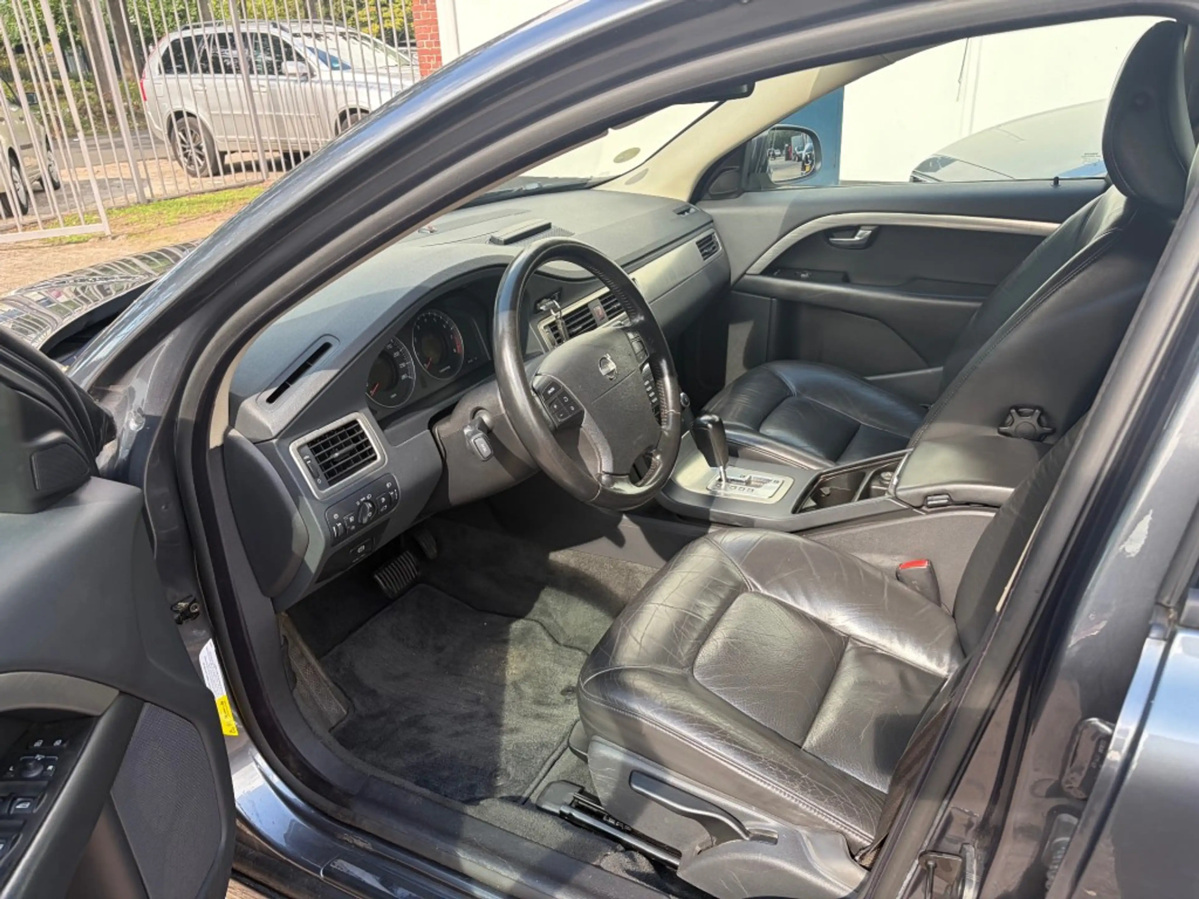 Volvo V70 2.5T Momentum Leder Trekhaak — photo 7