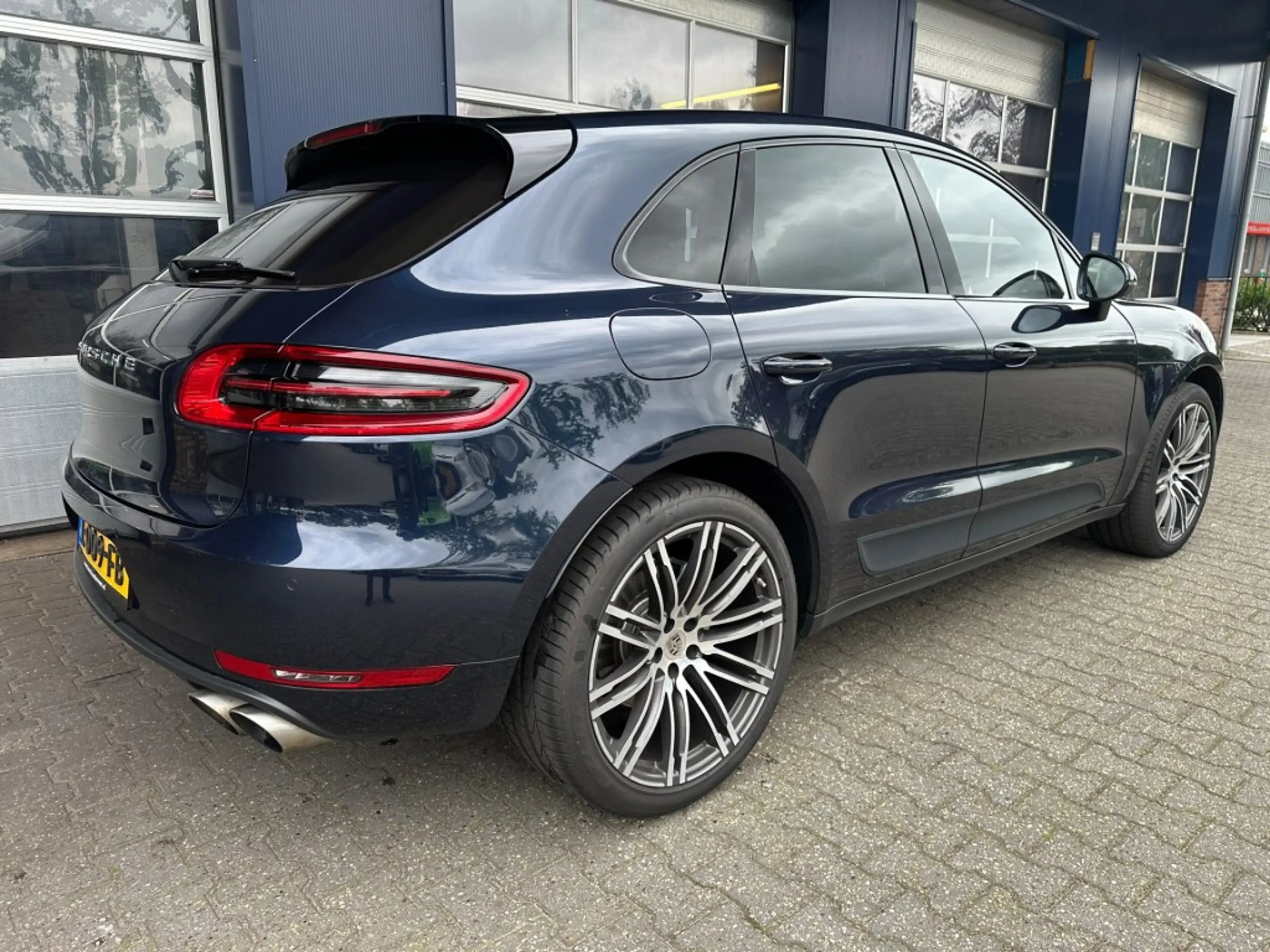 Porsche Macan 3.0 S, Pano, Eletrische Trekhaak, Luchtvering, Bos — photo 2