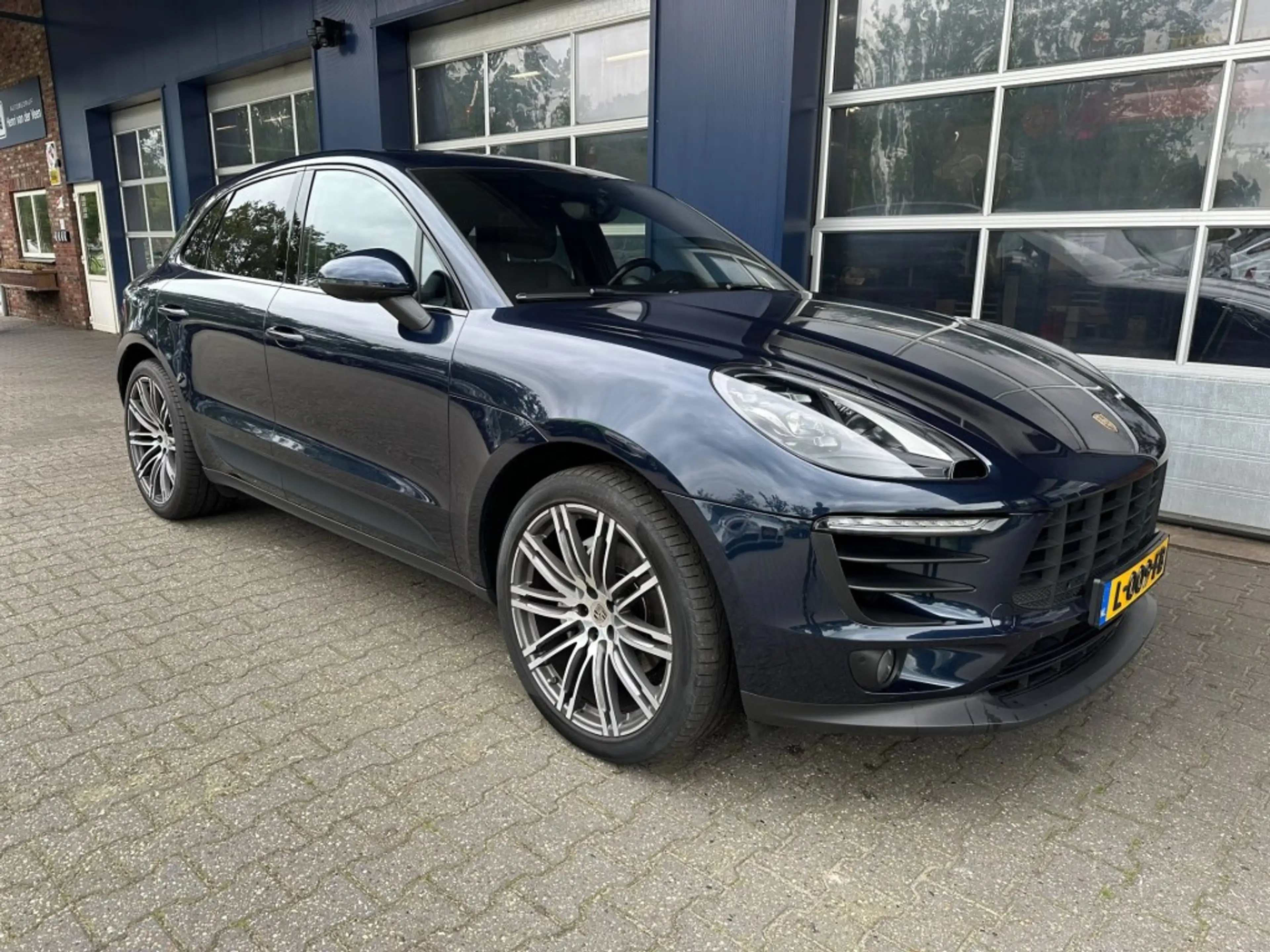 Porsche Macan 3.0 S, Pano, Eletrische Trekhaak, Luchtvering, Bos — photo 4