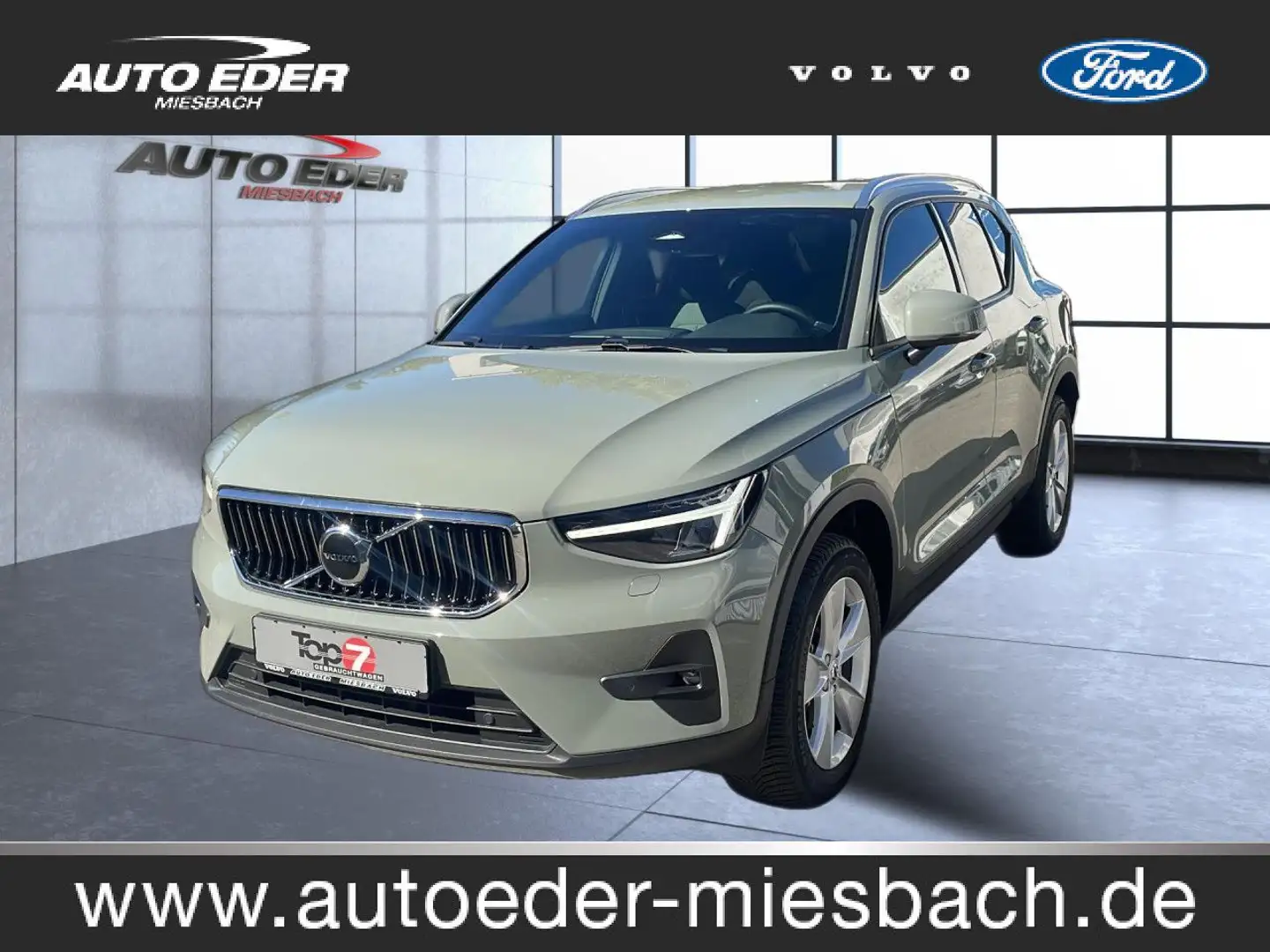 Volvo XC40 XC 40 Core 2WD Bluetooth Navi LED Klima Grün - 1