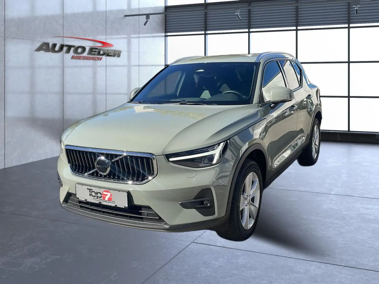 Volvo XC40 XC 40 Core 2WD Bluetooth Navi LED Klima Grün - 2