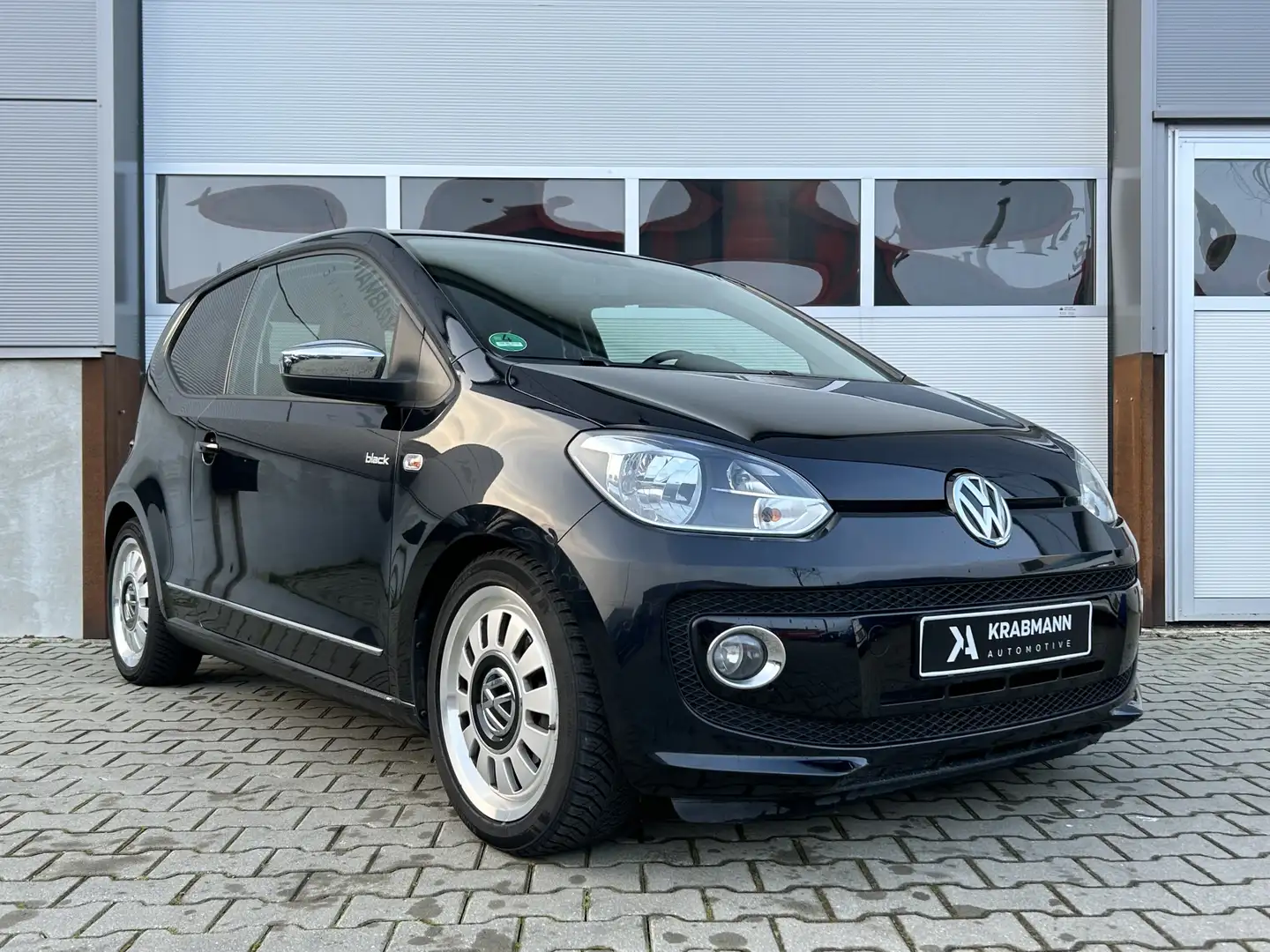 Volkswagen up! 1.0 high up! Black Up! 75pk|Airco|Lichtmetaal Zwart - 2