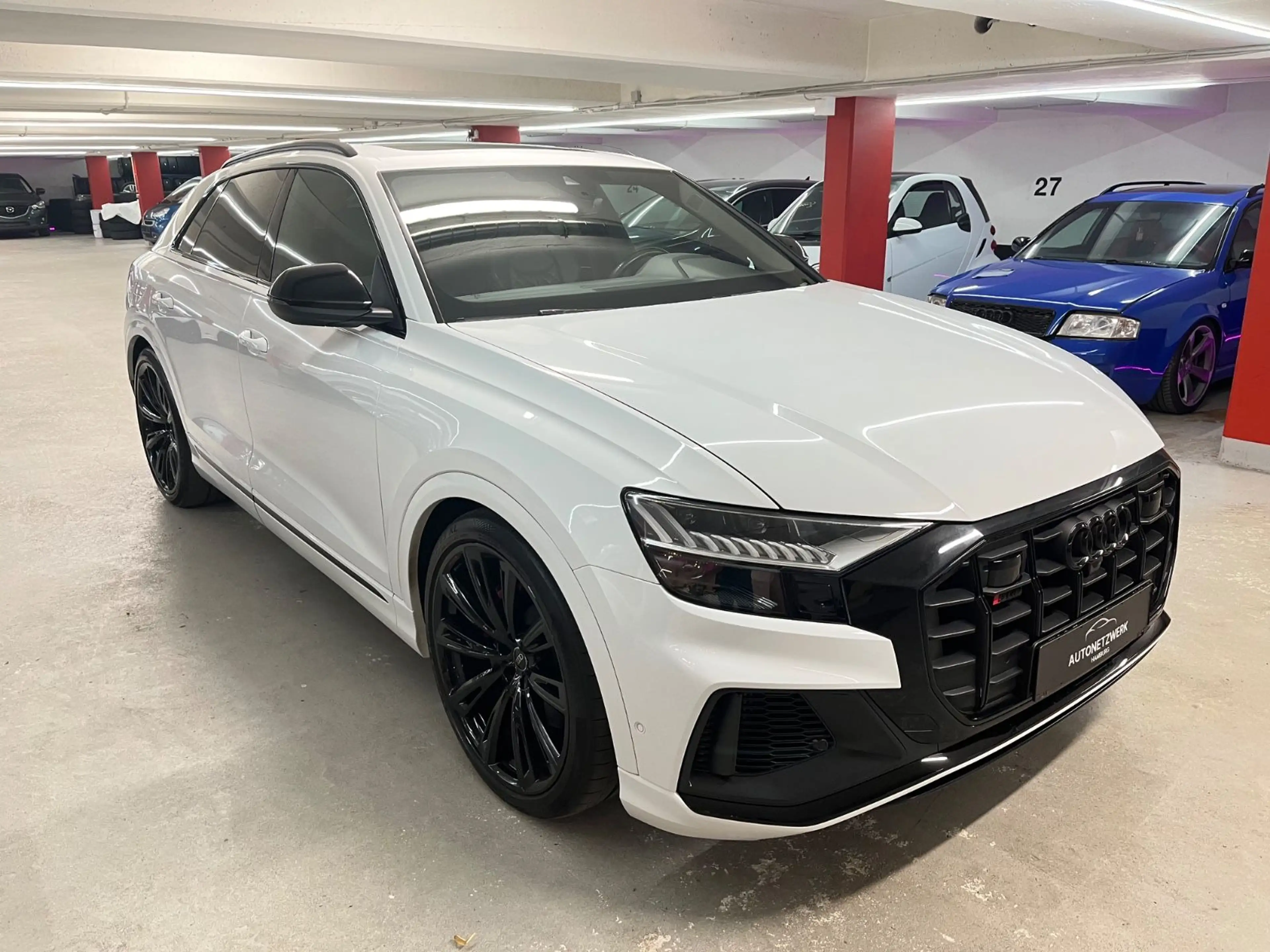 Audi SQ8 4.0 TFSI quattro — photo 2