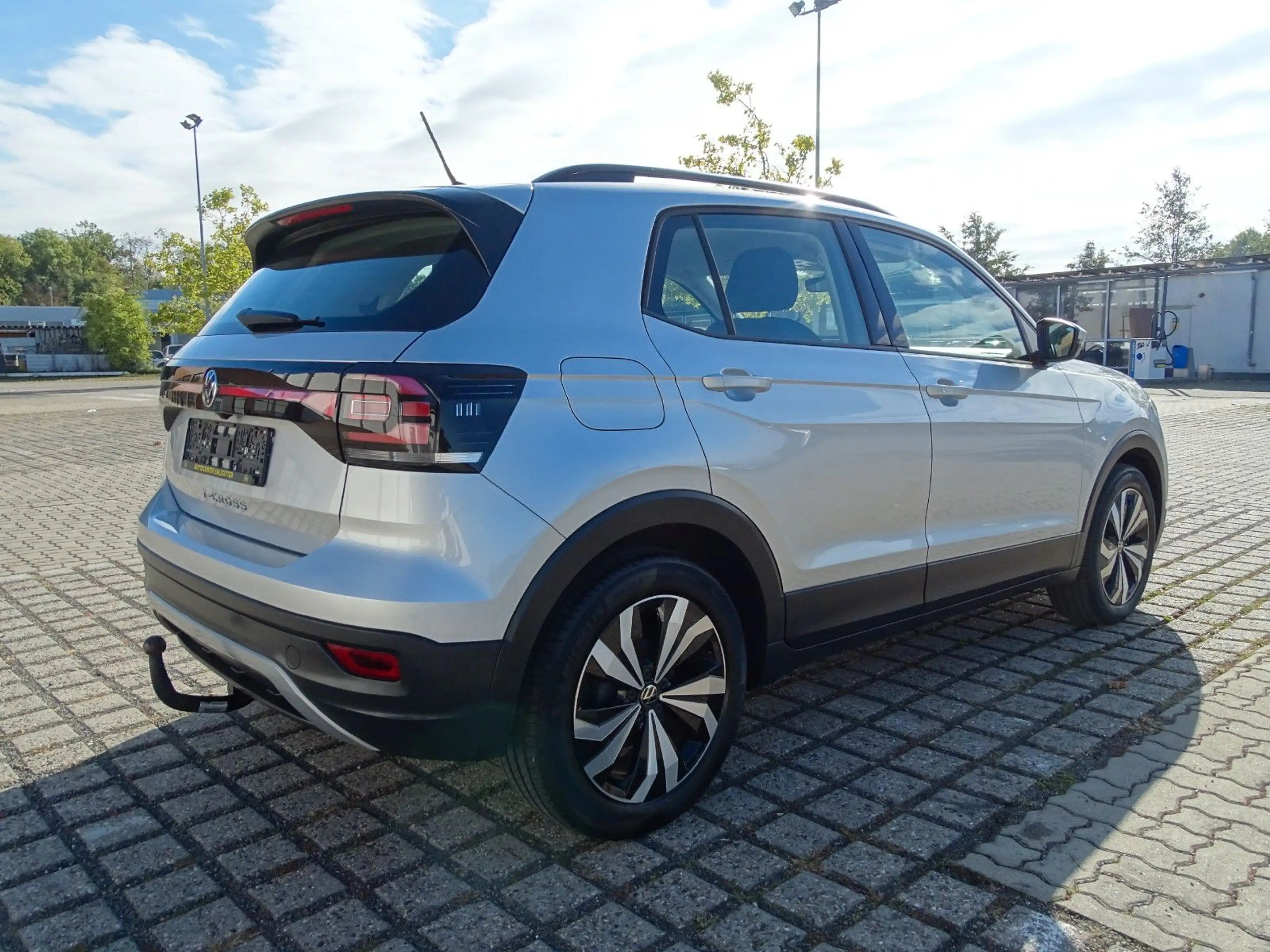Volkswagen T-Cross Life*KAMERA*AHK*USB*ACC — photo 3