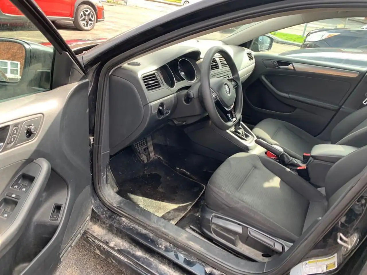 Volkswagen Jetta снимка Volkswagen Jetta