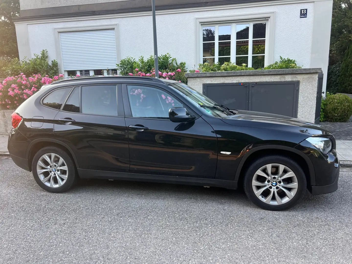 BMW X1 X1 xDrive20d Aut. Чорний - 1