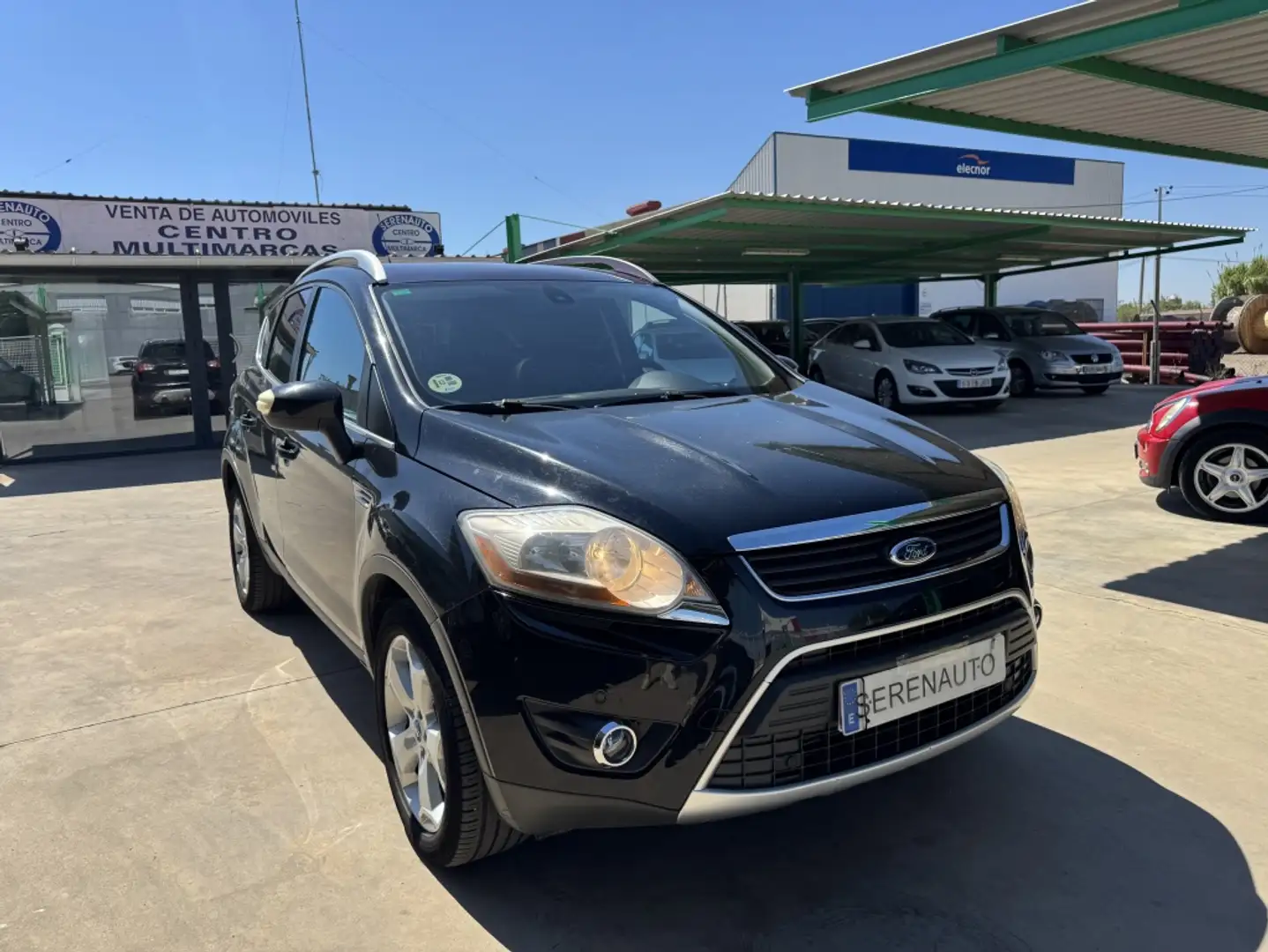 Ford Kuga 2.0TDCI Titanium 4WD Negro - 1