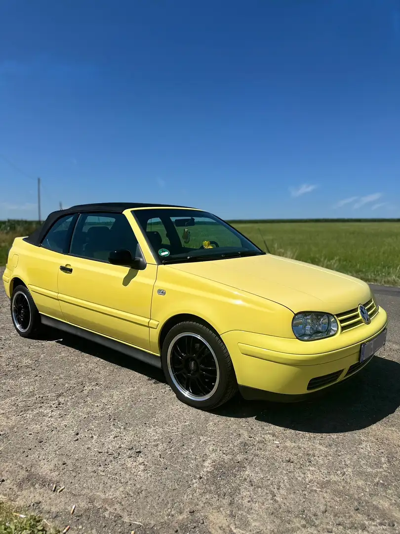Volkswagen Golf Cabriolet Cabrio 2.0 Colour Concept Jaune - 1