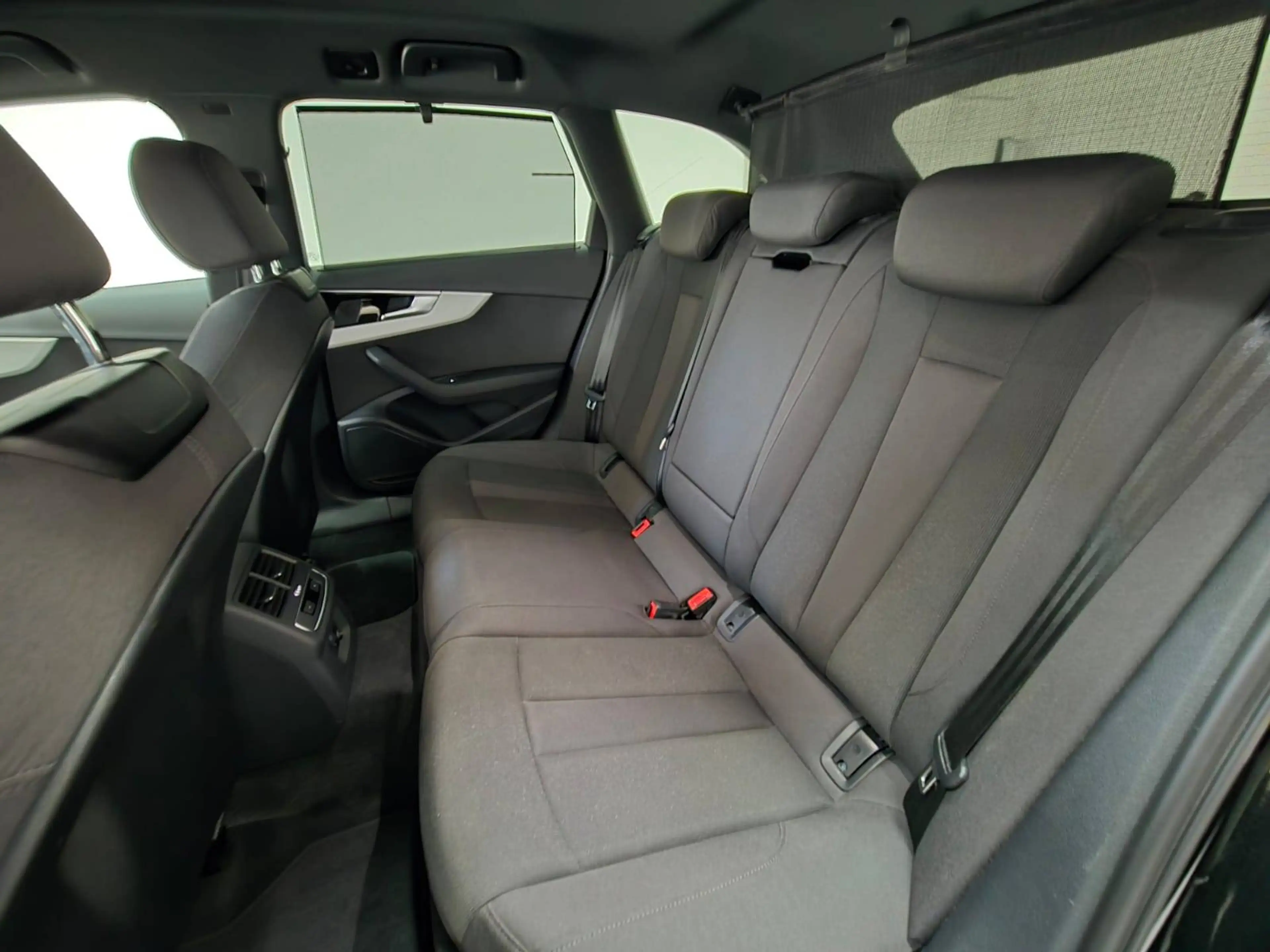 Audi A4 Avant 50 TDI quattro advanced Virtual AHK ACC — photo 8