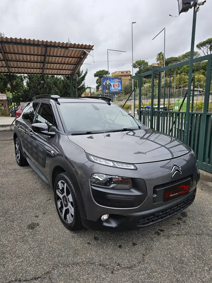 Citroen C4 C4 Cactus 1.2 puretech Shine 82cv E6 Grau - 1