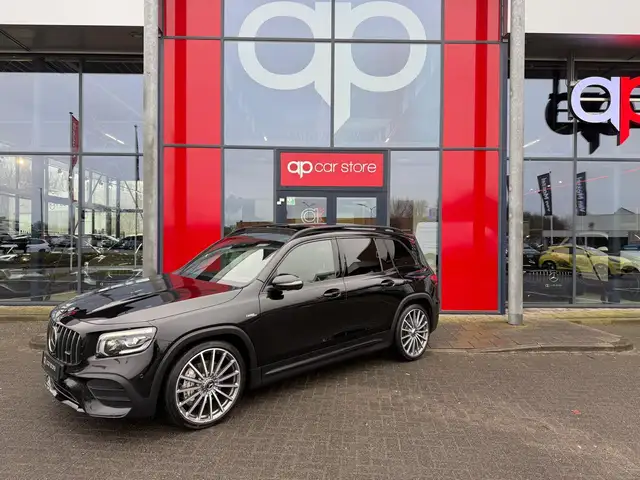 Mercedes-Benz GLB 35 AMG 4MATIC / Panoramadak / Alcantara / 360 Camera