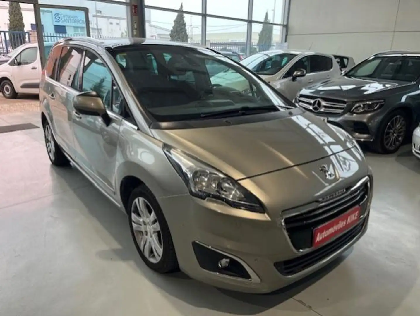 Peugeot 5008 Monovolumen 150cv Manual de 5 Puertas Gris - 2