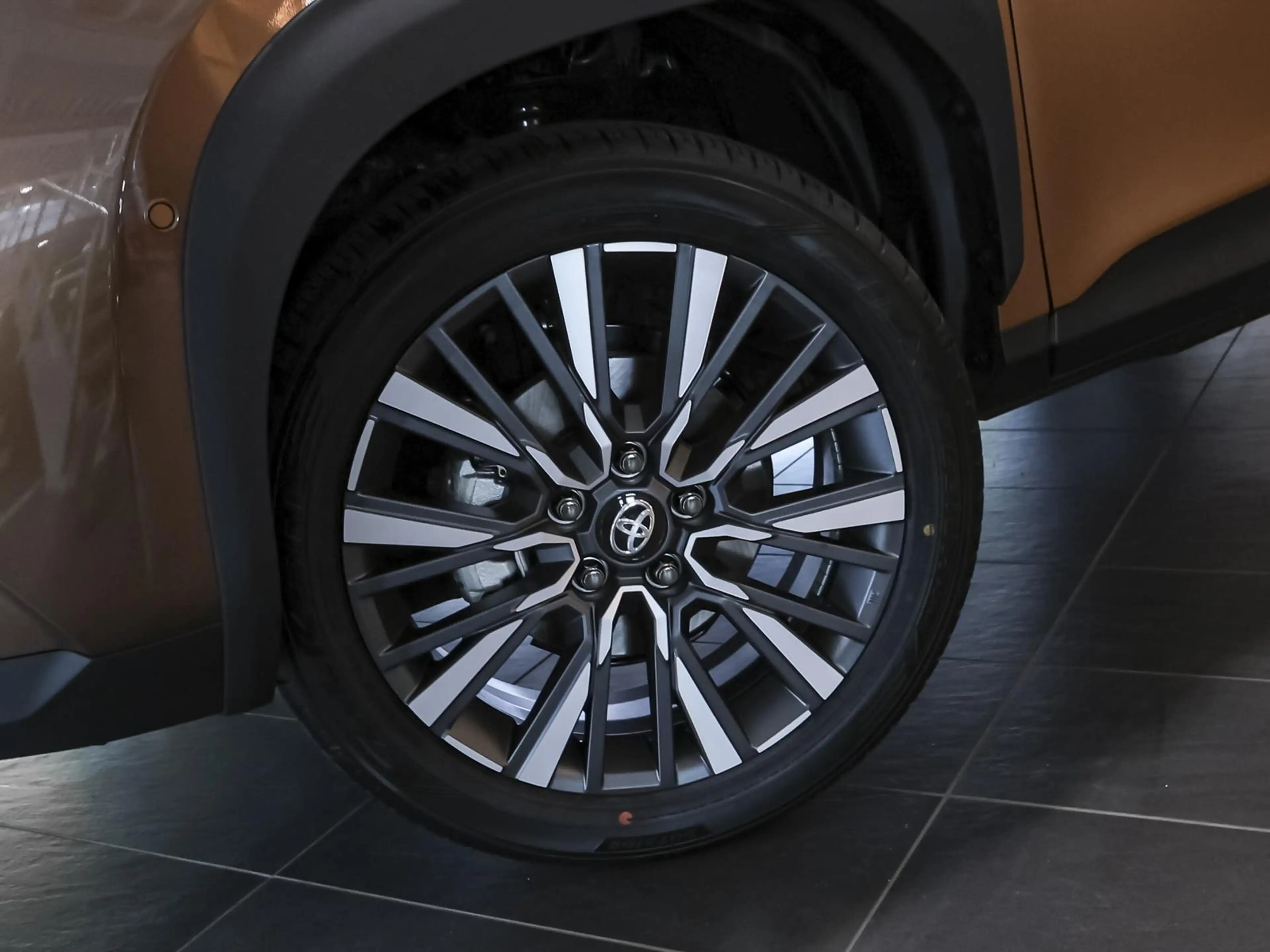 Toyota Yaris Cross Lounge 1.5 Hybrid Premium-P. SHZ — photo 7