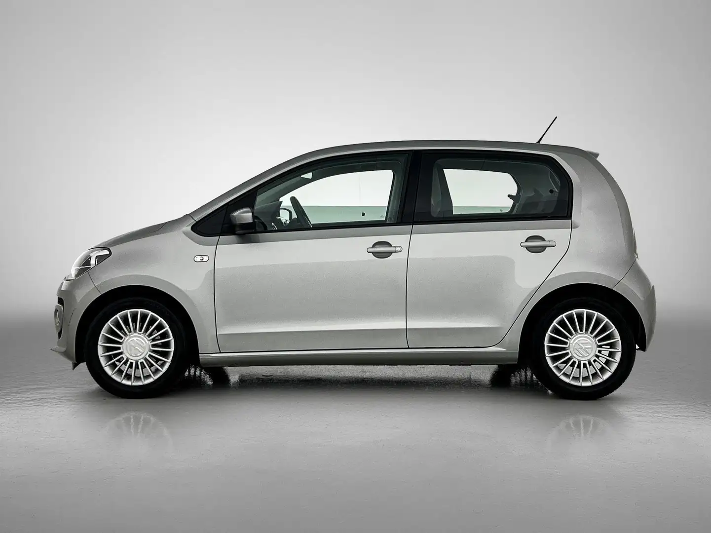 Volkswagen up! 1.0 high up! BlueMotion 75 PK | Automaat | Parkeer Grijs - 2