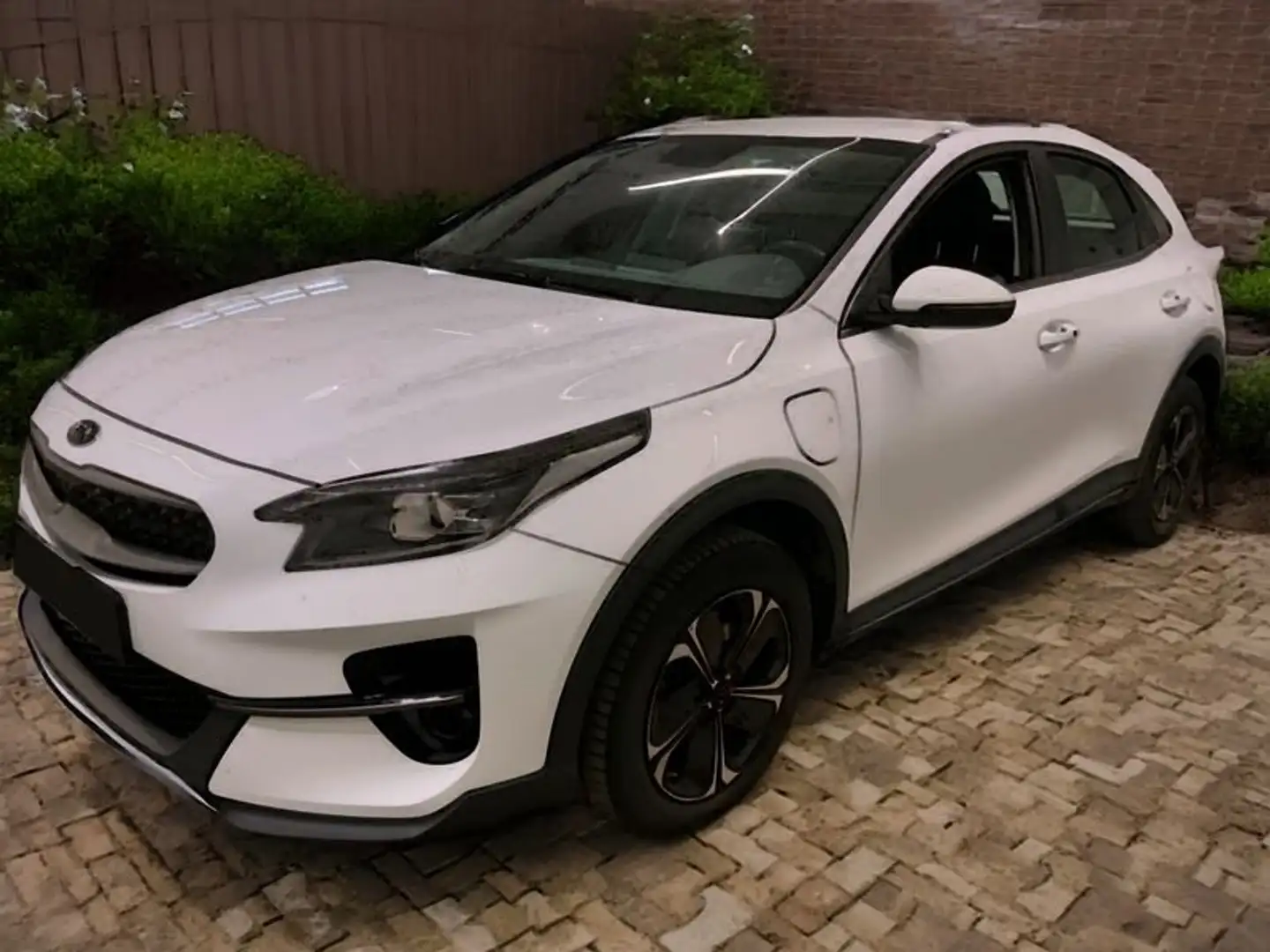 Kia XCeed 1.6 Plug-in Hybrid Vision - 1