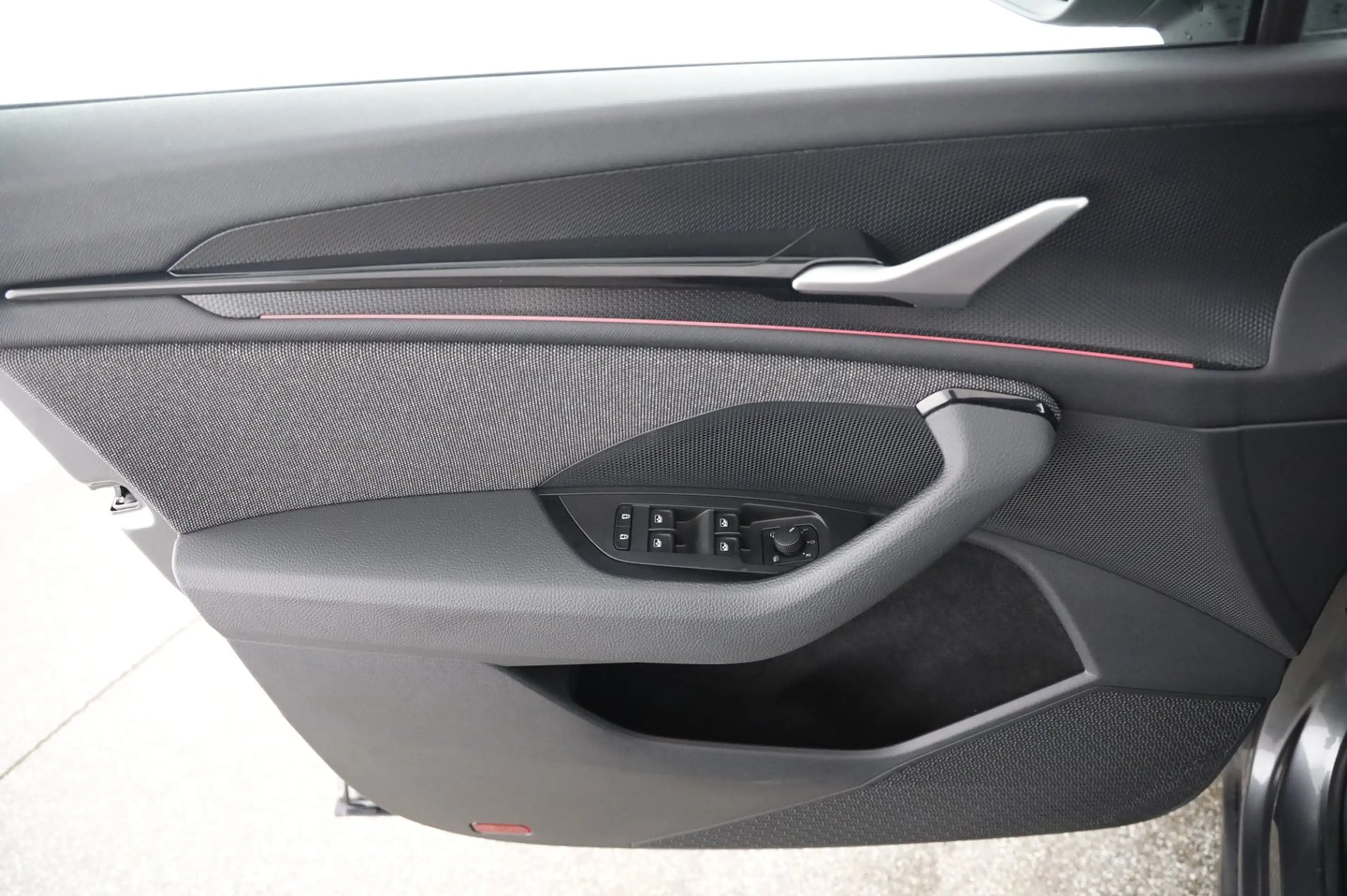 Skoda Kodiaq Selection TDI DSG — photo 11