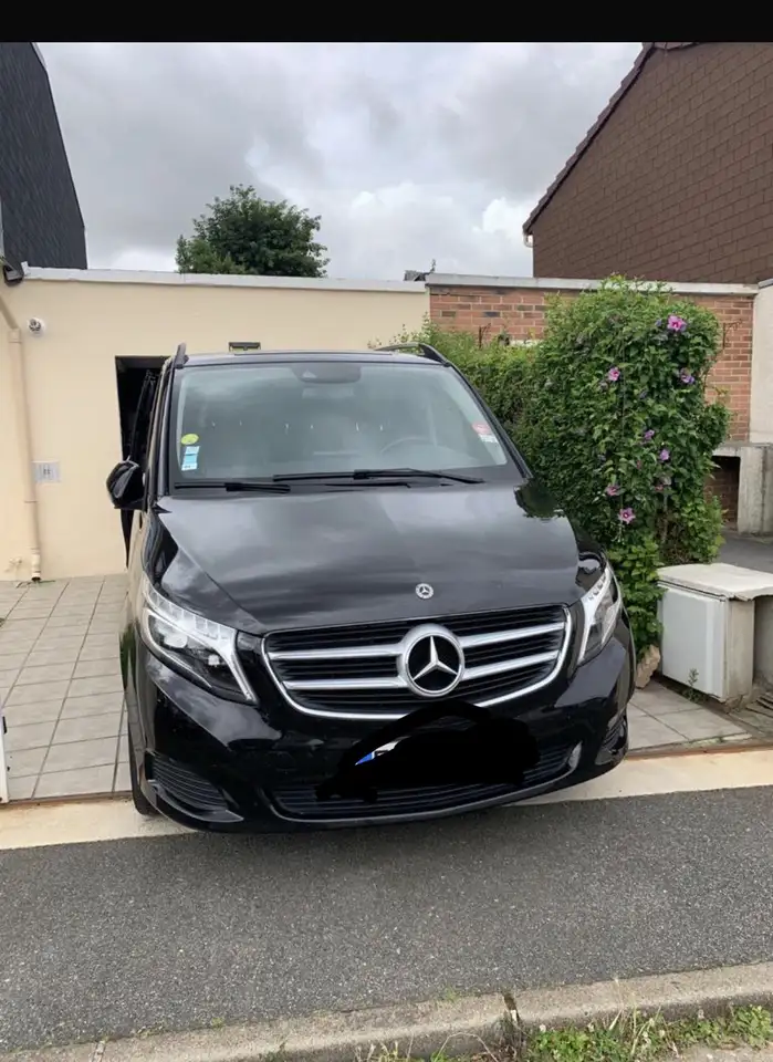 Mercedes-Benz V 220 Classe Extra-Long d 7G-TRONIC PLUS Executive — photo 1 of 6