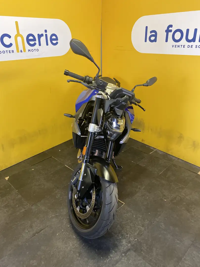 BMW F 900 R Bleu - 2