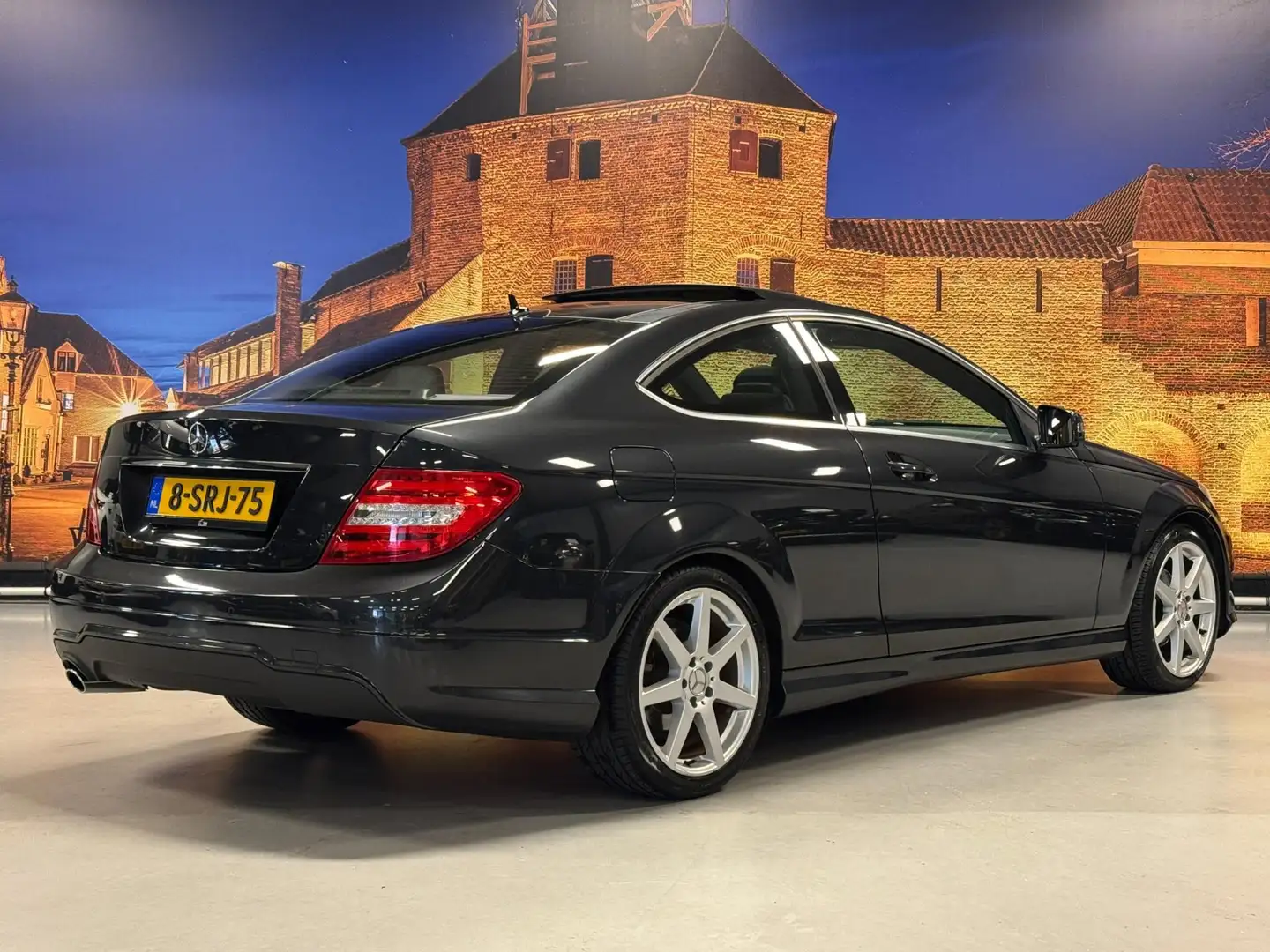Mercedes-Benz C 180 Coupé AMG Edition 1 Aut Panodak Leer Zwart - 2