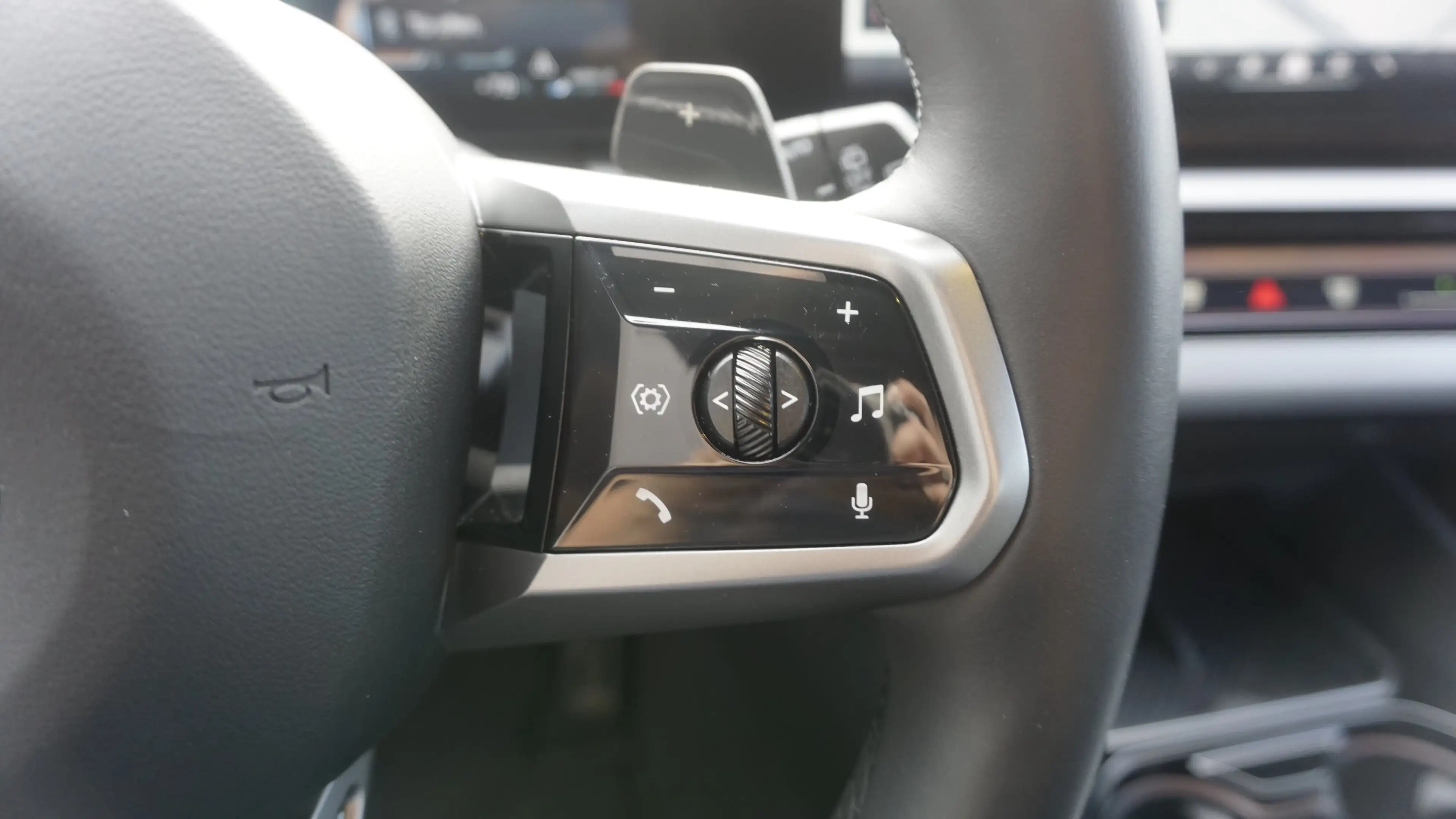 BMW 520 d Touring M Sport Head-Up+AHK+Navi+Kamera+SHZ — photo 15