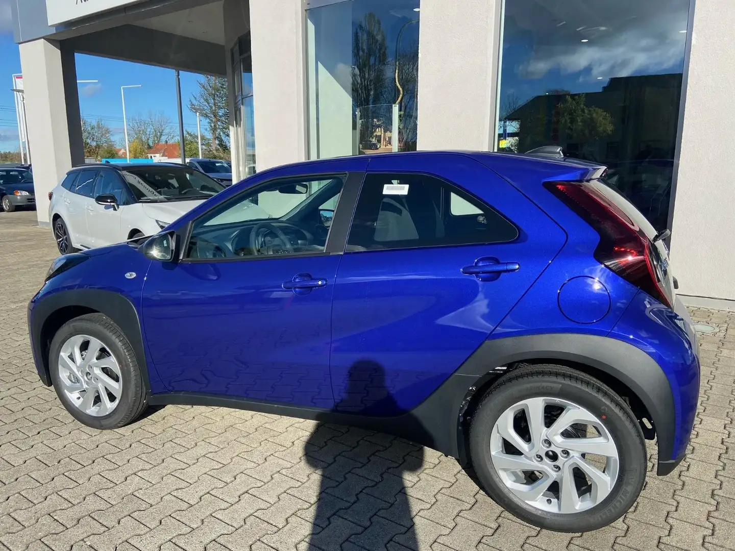 Toyota Aygo X Play Automatik CVT*MJ 2024,SOFORT Albastru - 2