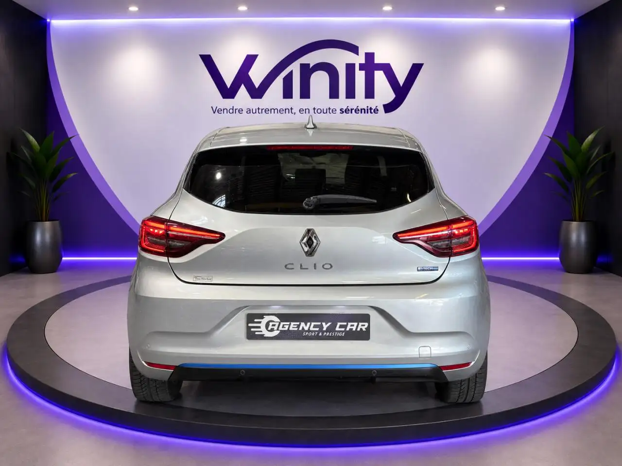 Renault Clio Citadine 5 portes — photo 25