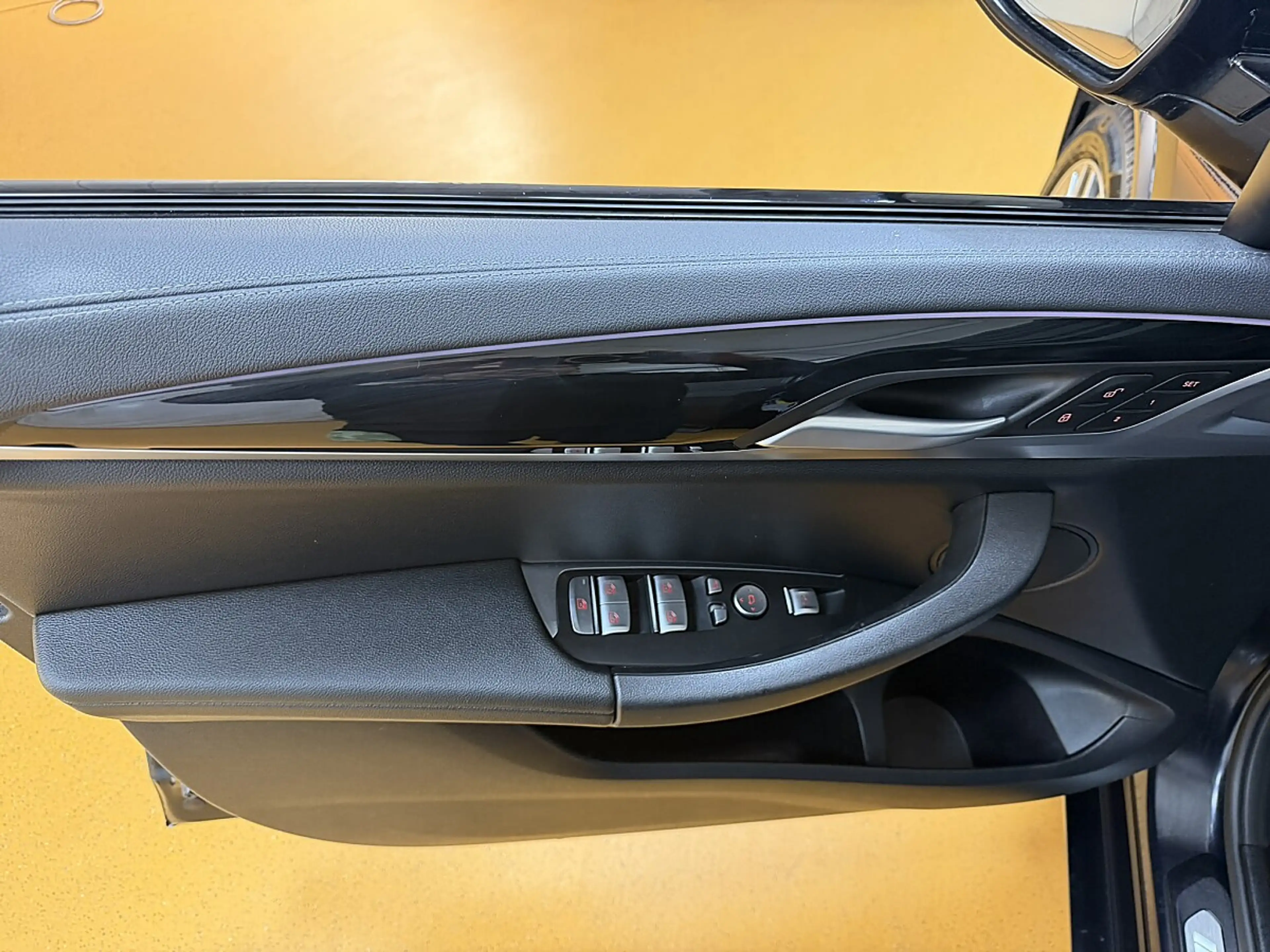 BMW iX3 M 73,8kWh Sport — photo 23