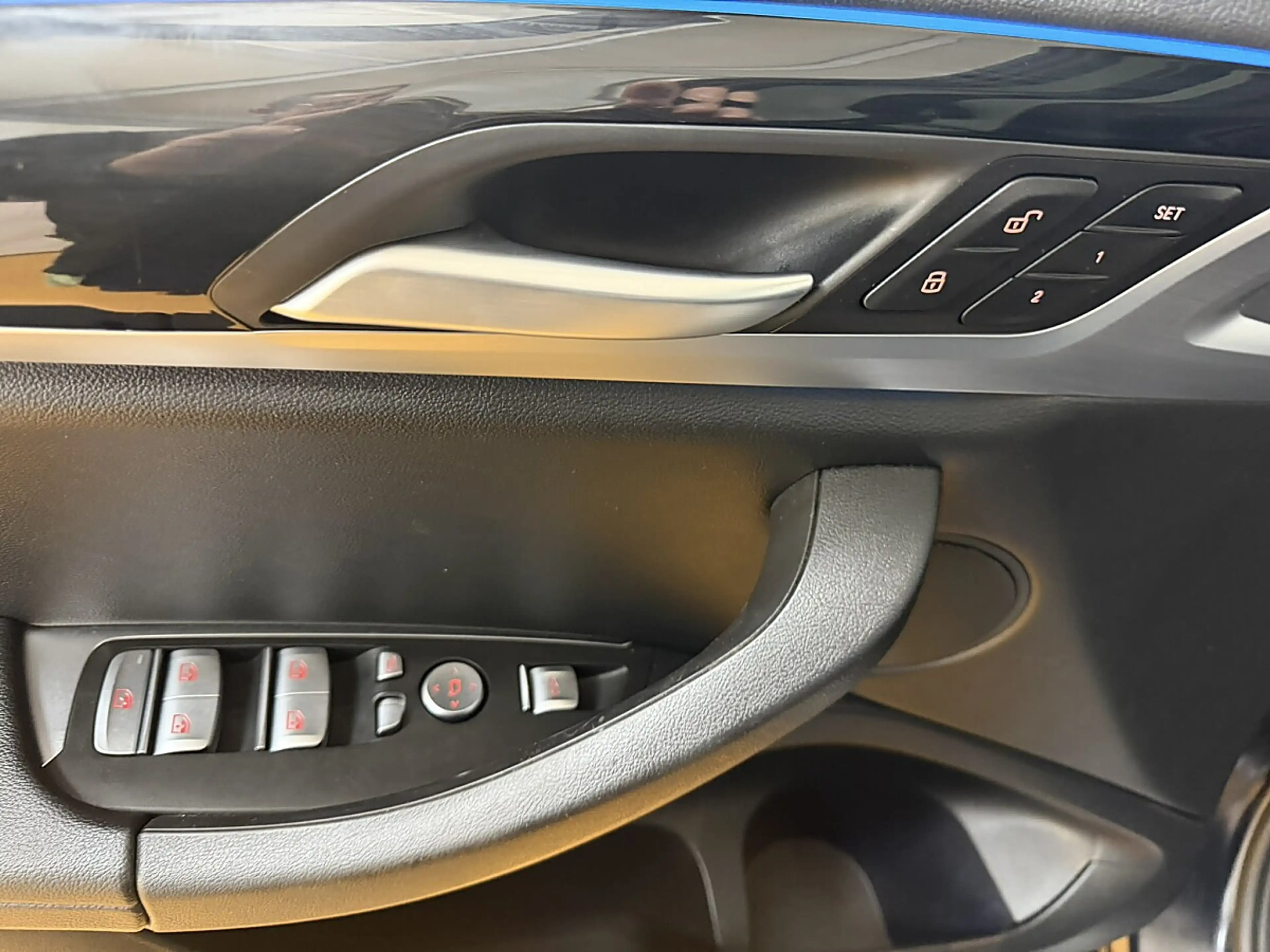 BMW iX3 M 73,8kWh Sport — photo 22