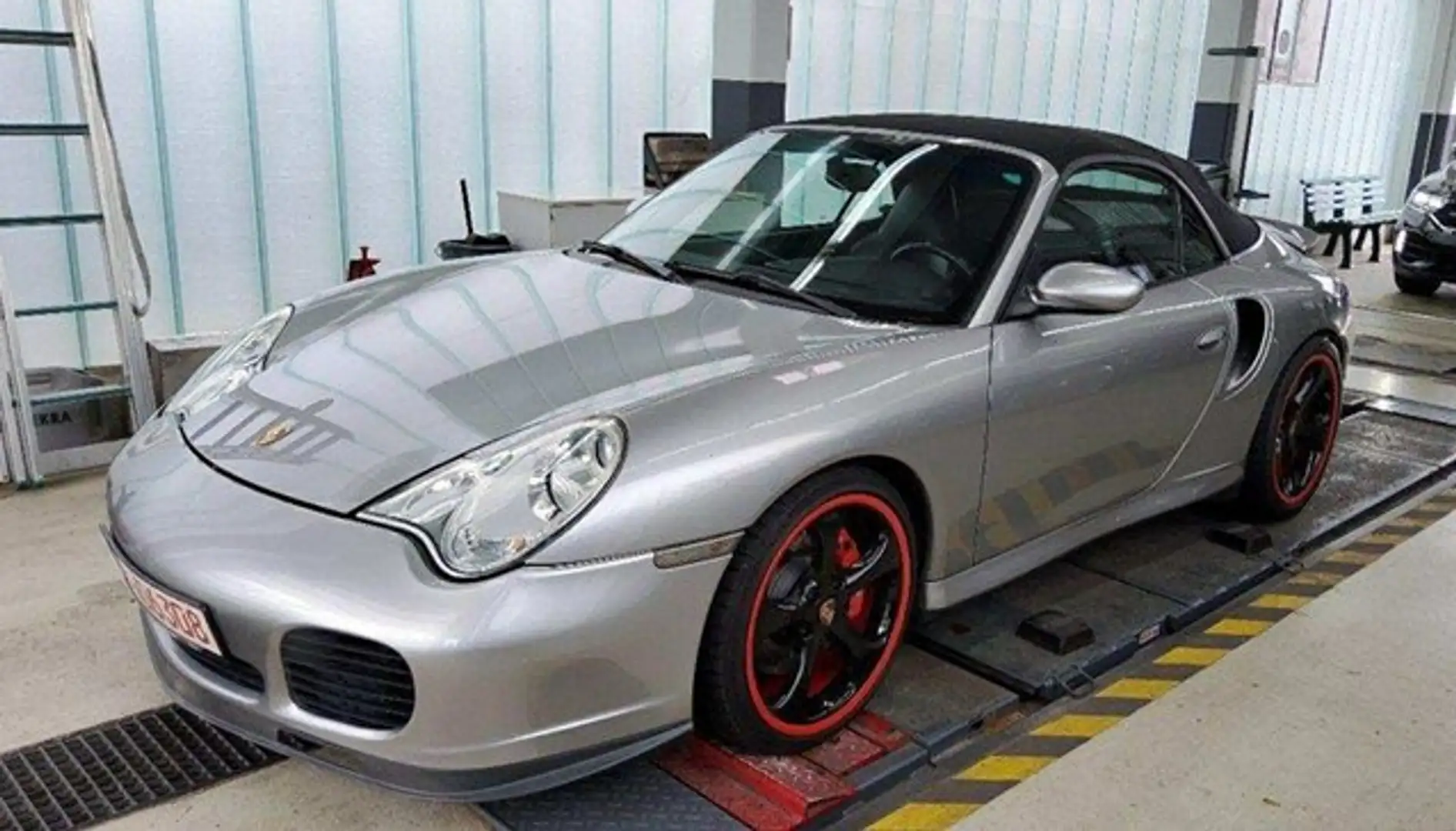 Porsche 996 911 Turbo Cabrio Silber - 1