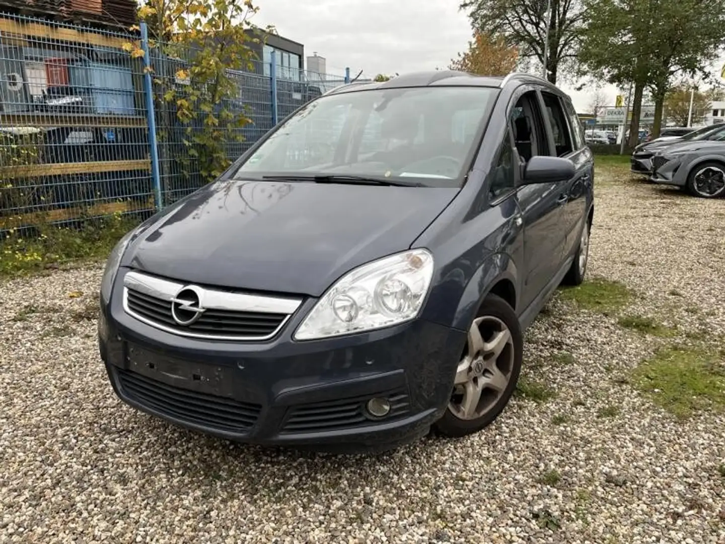 Opel Zafira Cosmo Schwarz - 1