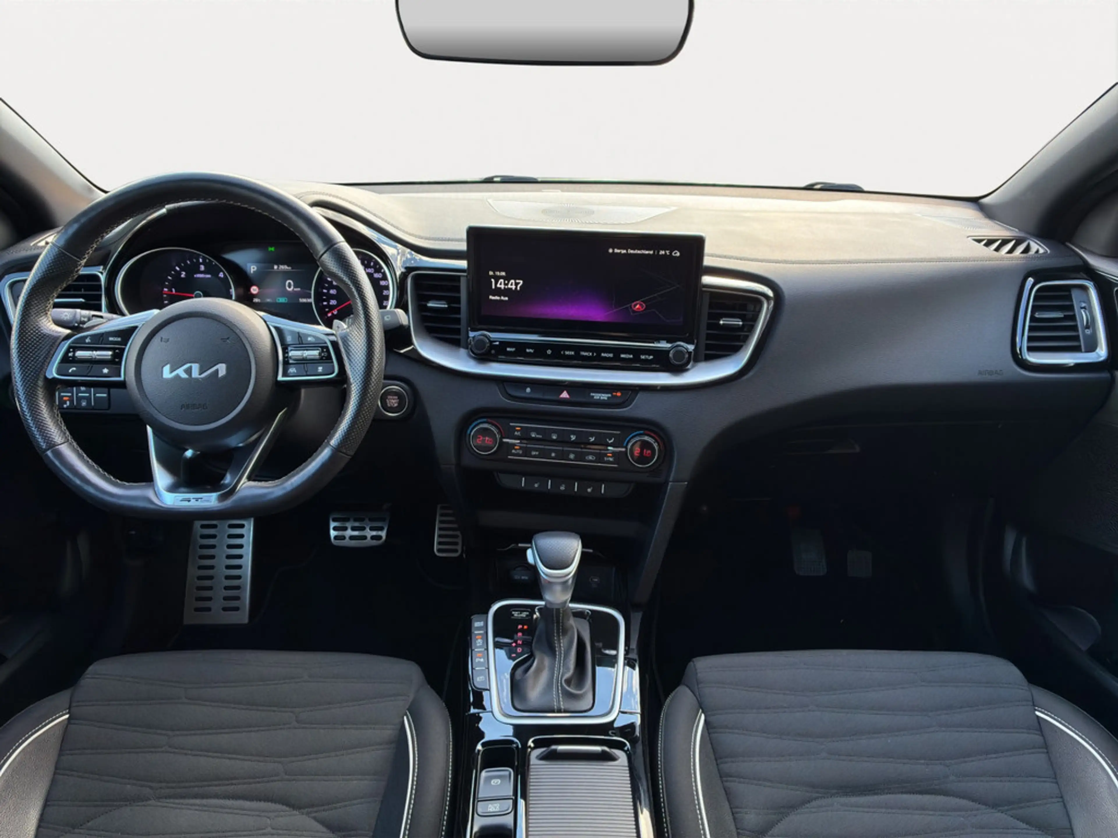 Kia Ceed / cee'd — photo 14