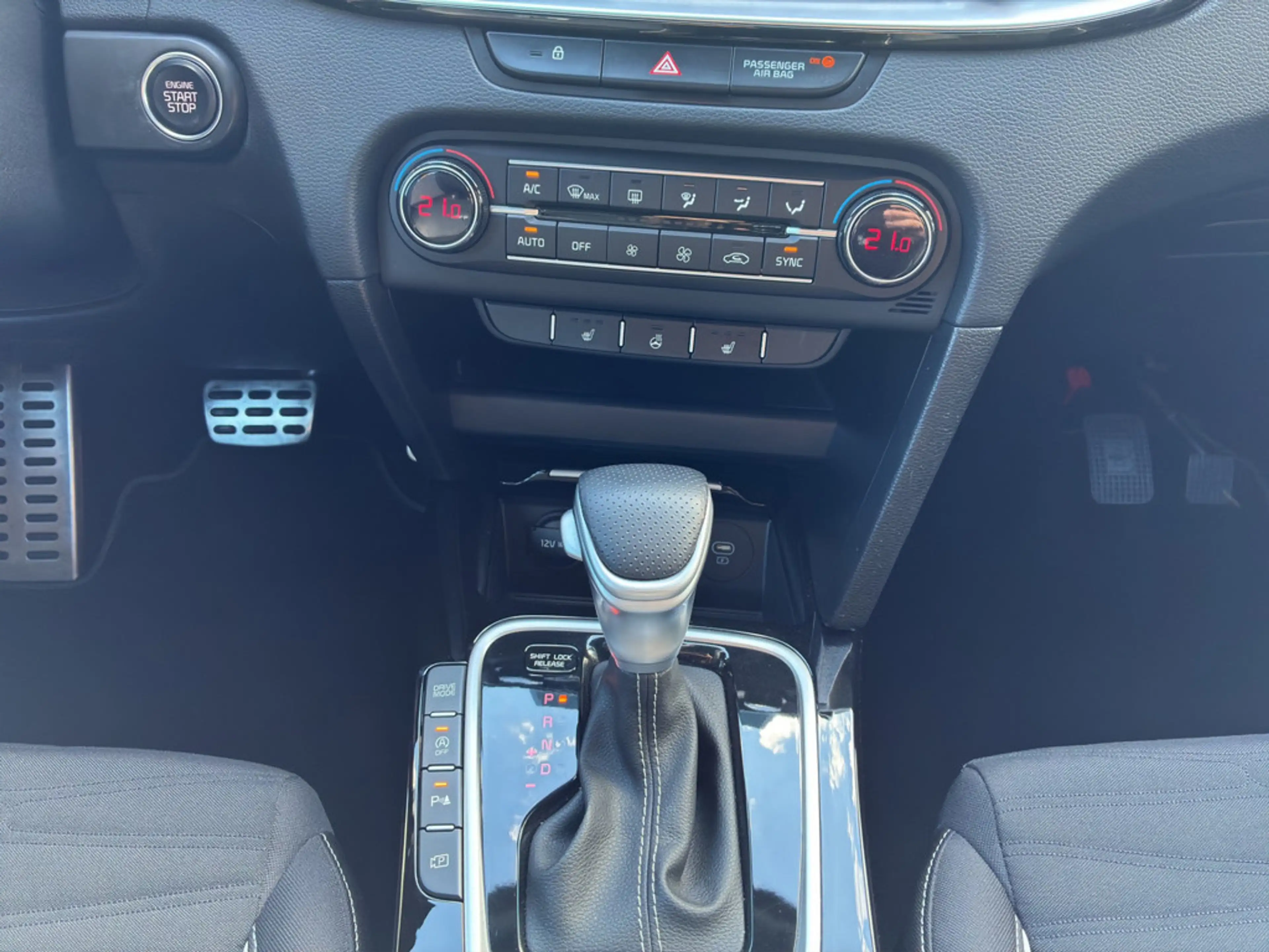 Kia Ceed / cee'd — photo 15