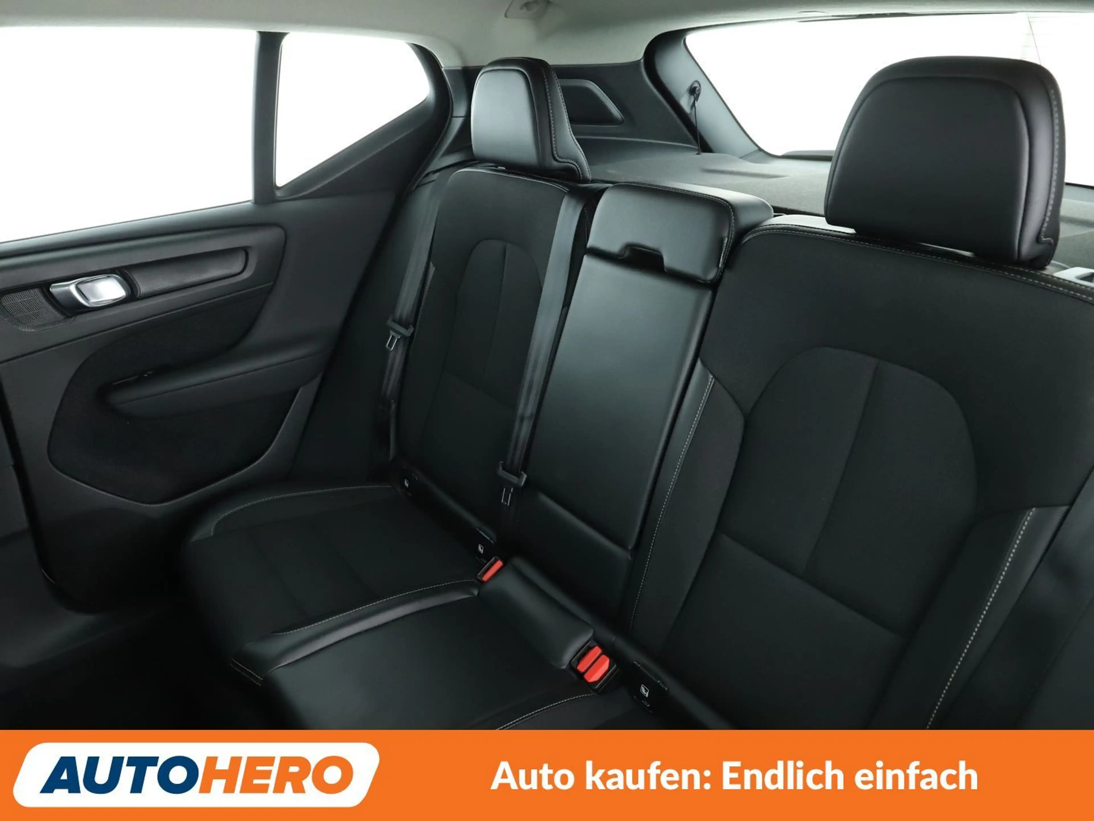 Volvo XC40 2.0 T4 Momentum 2WD Aut.*LED*TEMPO*PDC* — photo 14