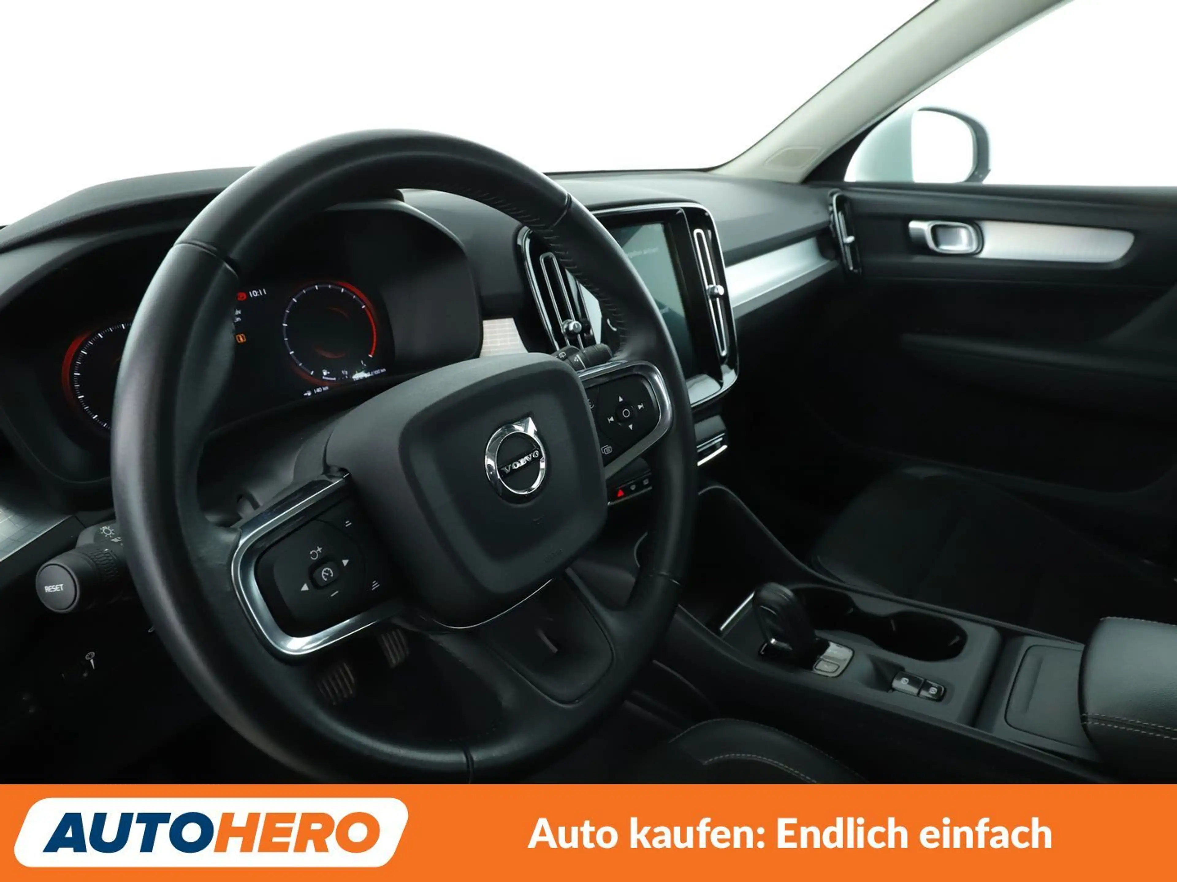 Volvo XC40 2.0 T4 Momentum 2WD Aut.*LED*TEMPO*PDC* — photo 11