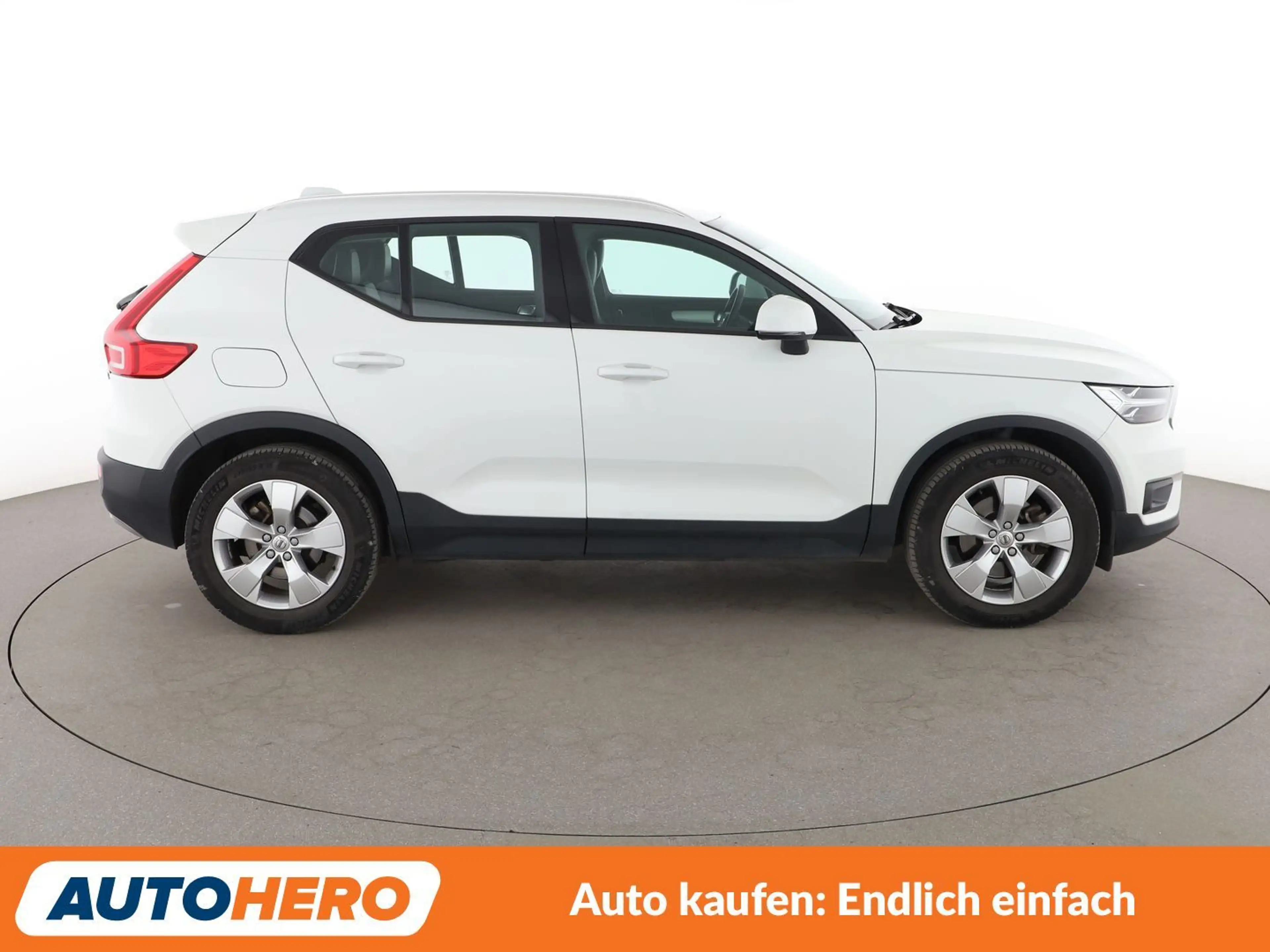 Volvo XC40 2.0 T4 Momentum 2WD Aut.*LED*TEMPO*PDC* — photo 7