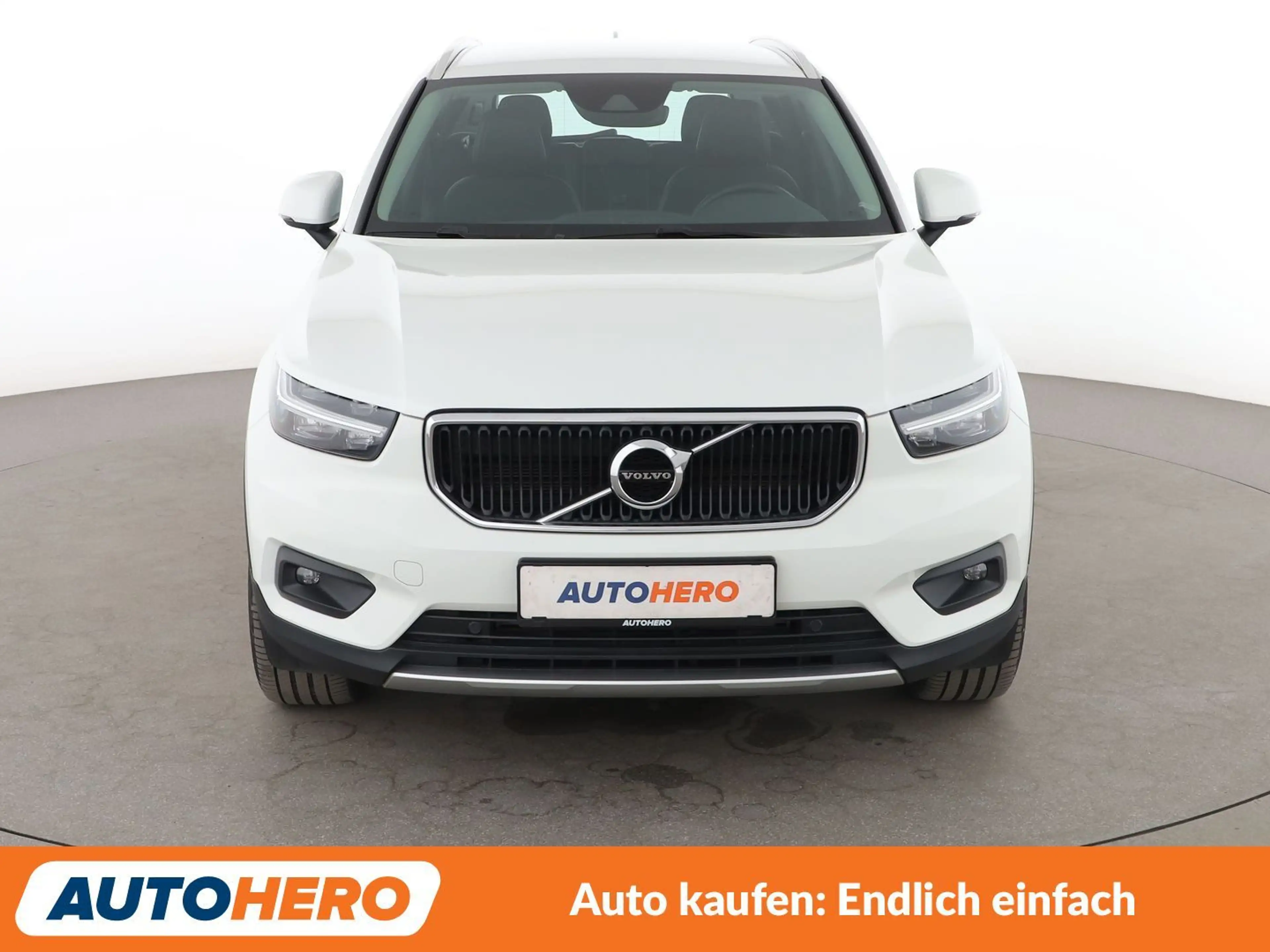Volvo XC40 2.0 T4 Momentum 2WD Aut.*LED*TEMPO*PDC* — photo 9