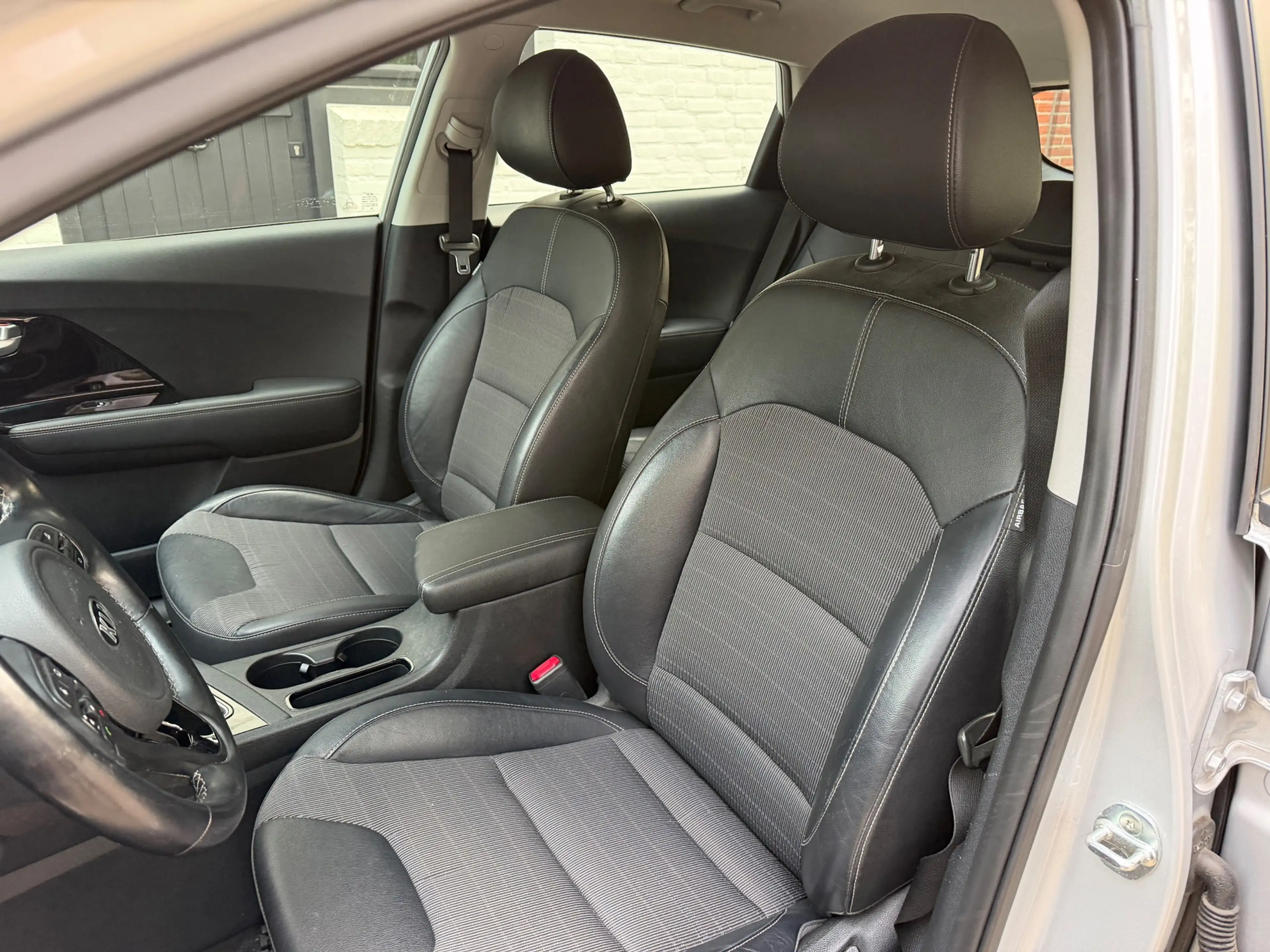 Kia Niro 1.6 GDi Hybrid DynamicLine, CAMERA, NAVI, Garantie — photo 9