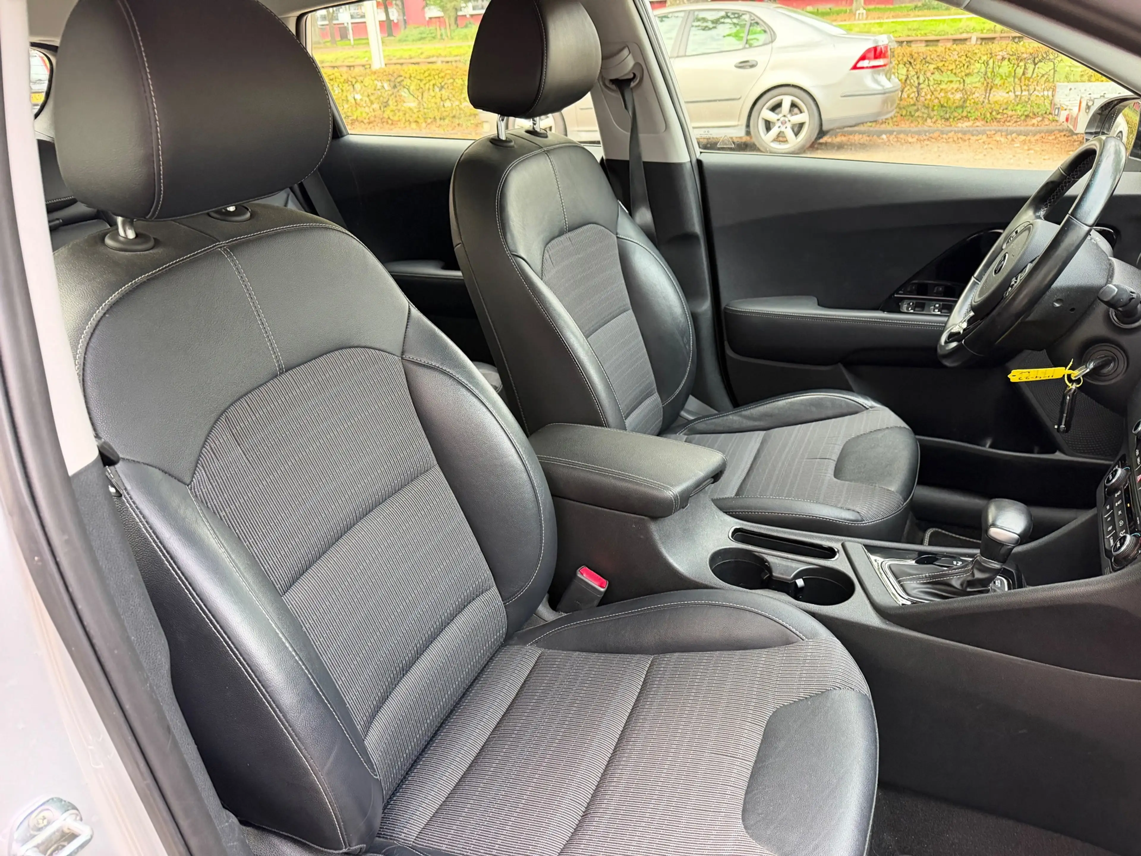 Kia Niro 1.6 GDi Hybrid DynamicLine, CAMERA, NAVI, Garantie — photo 10