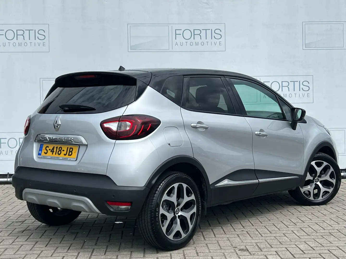 Renault Captur 0.9 TCe Intens HALF LEDER | ECC | APK T/M 7-27 | N Grijs - 2